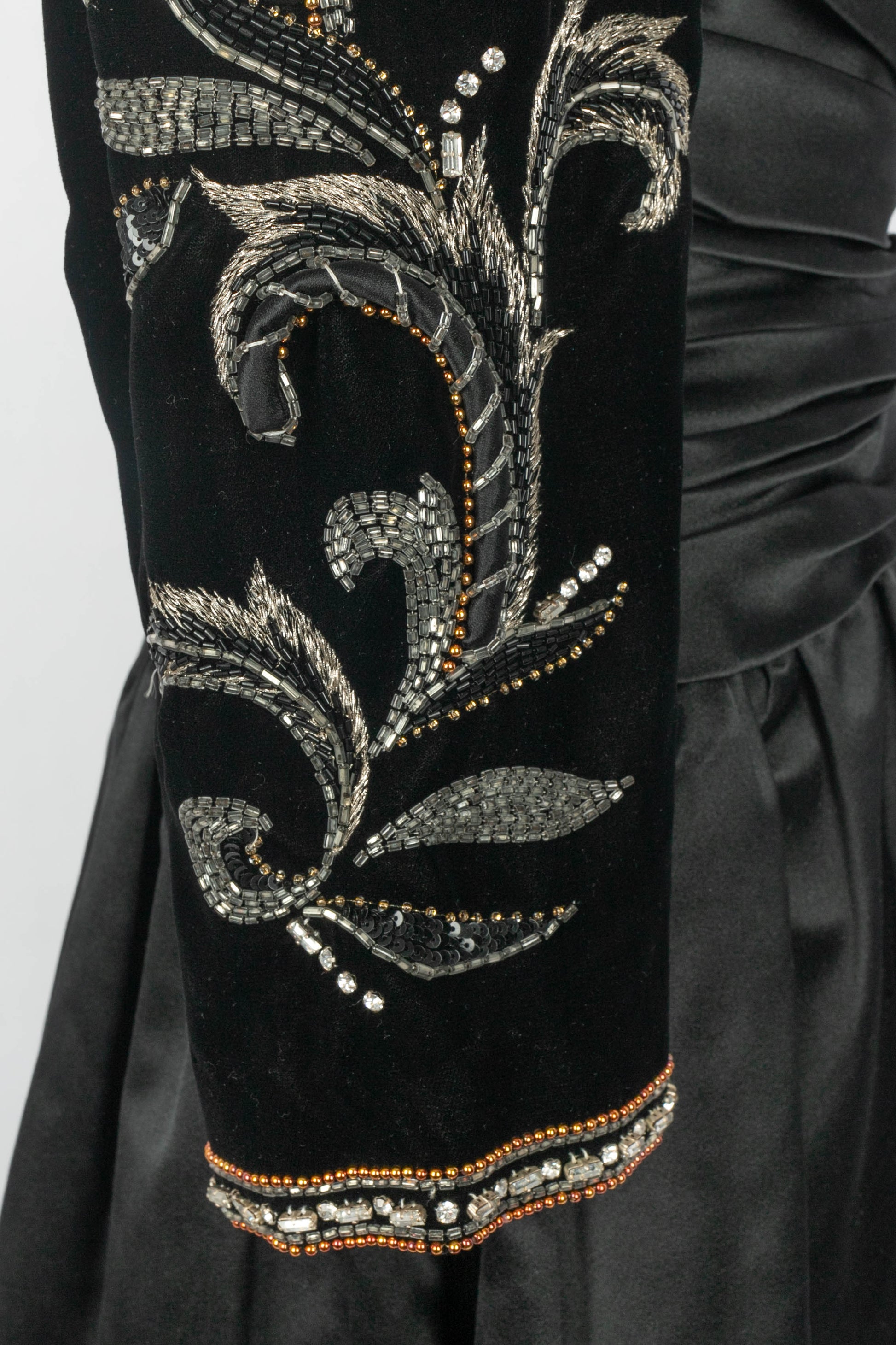 Robe Balmain Haute Couture Automne-Hiver 1984