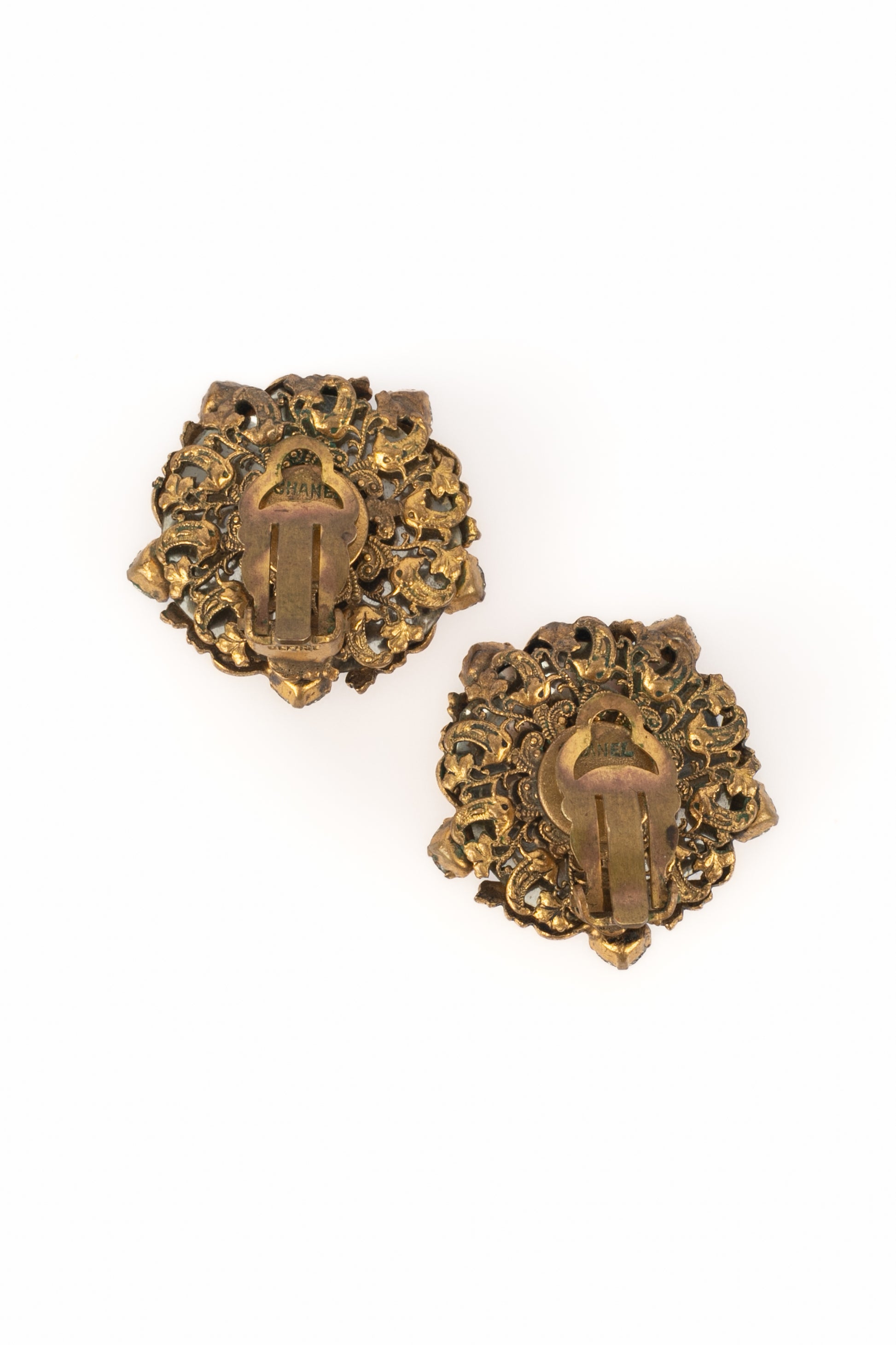 Boucles d'oreilles baroques Chanel