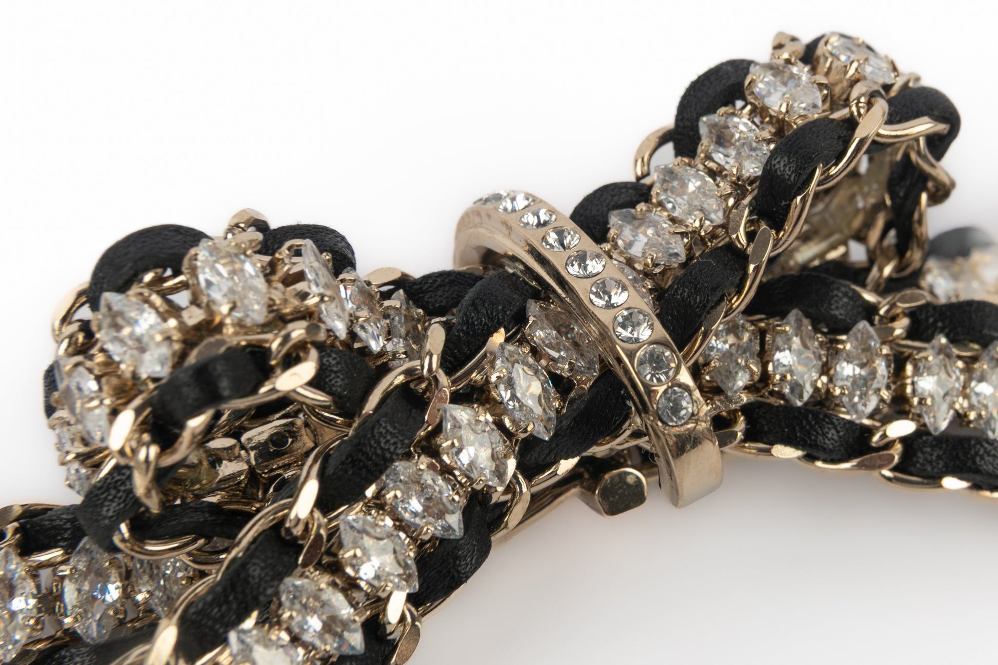 Collier noeud Chanel 2022