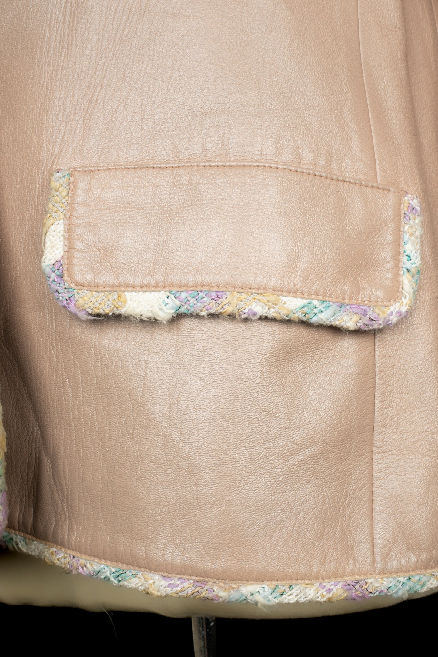 Veste en cuir Chanel Printemps 2005