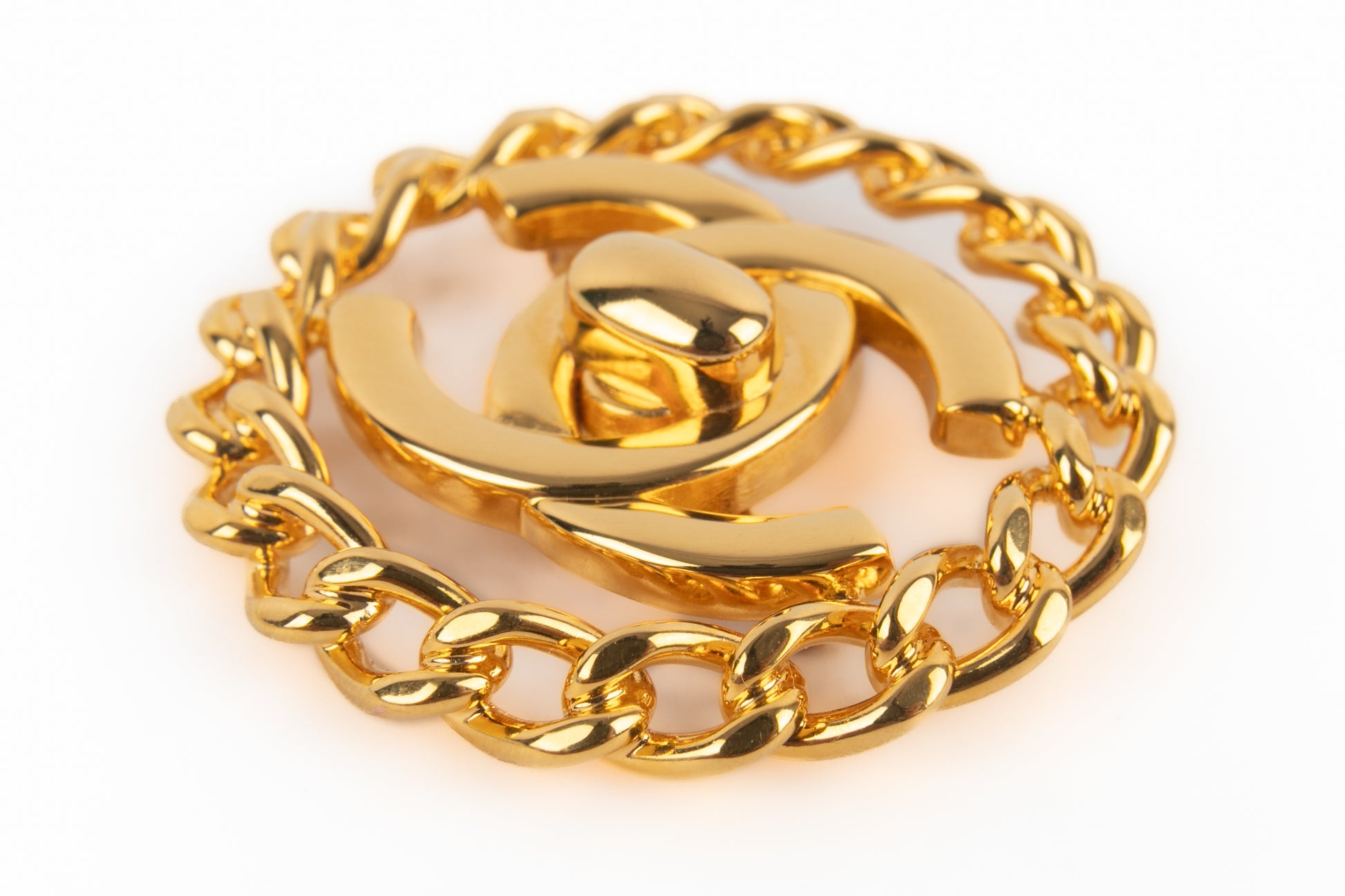 Broche tourniquet Chanel 