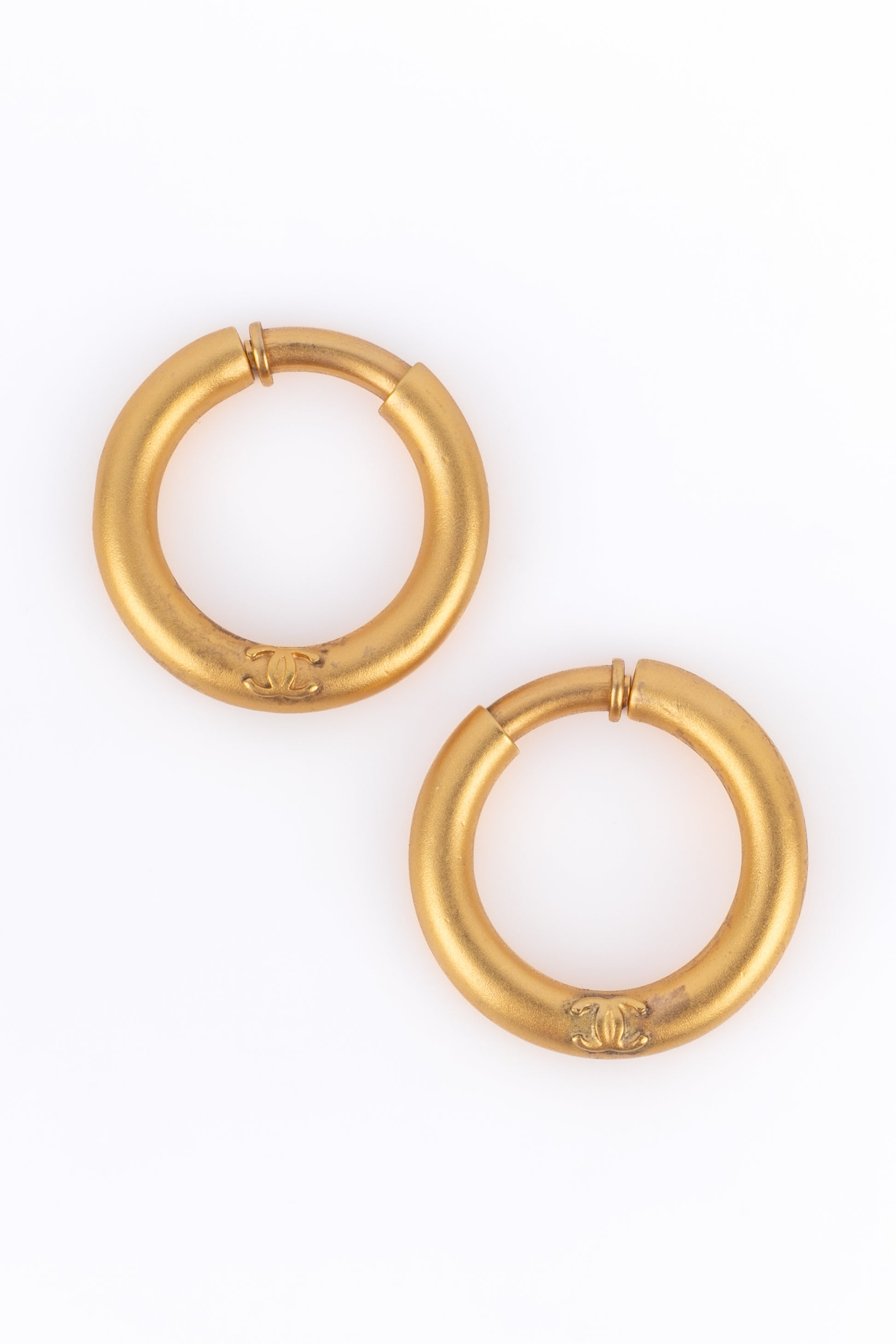 Boucles d'oreilles créoles Chanel 1996