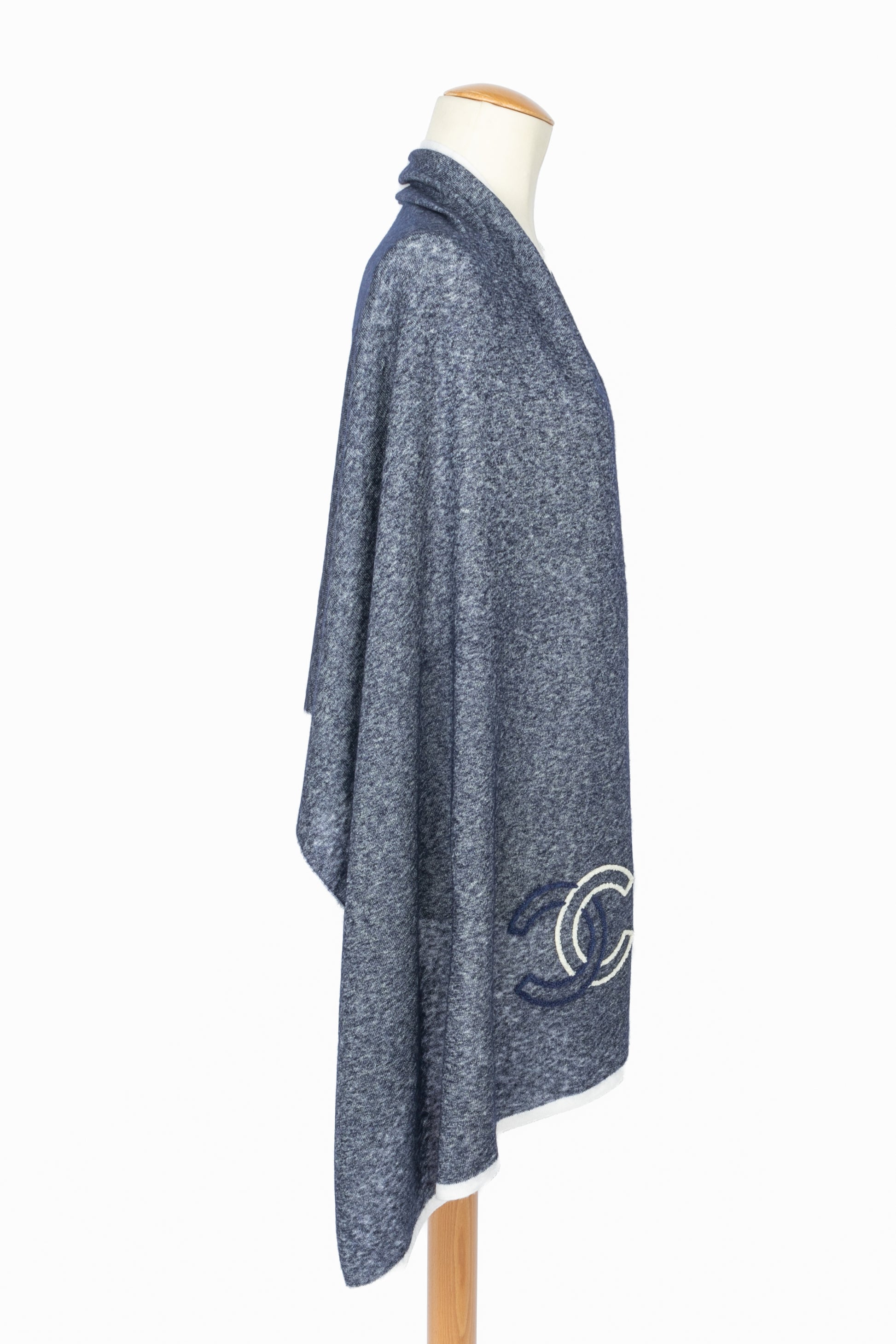 Écharpe bicolore Chanel 