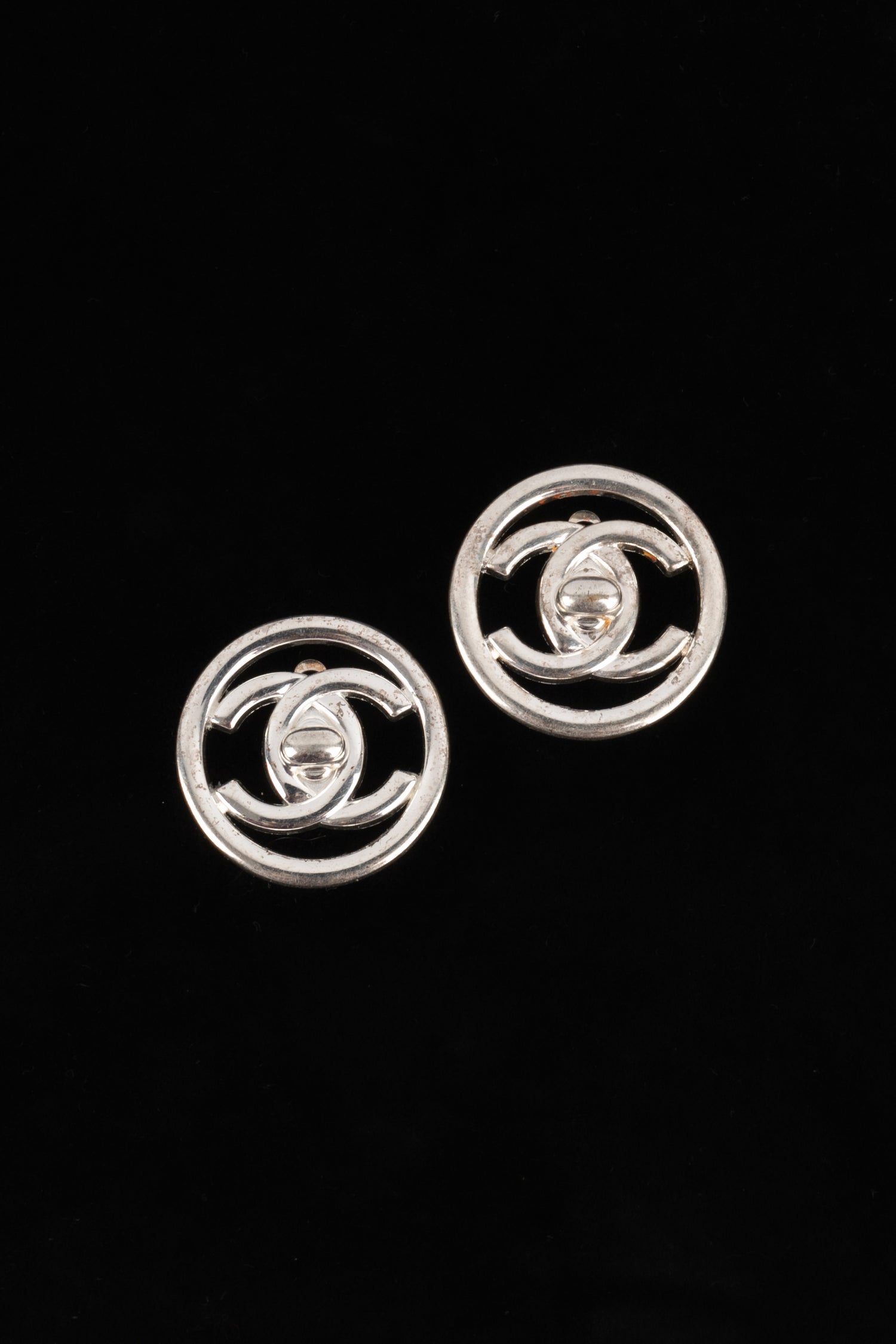 Boucles d'oreilles tourniquet Chanel