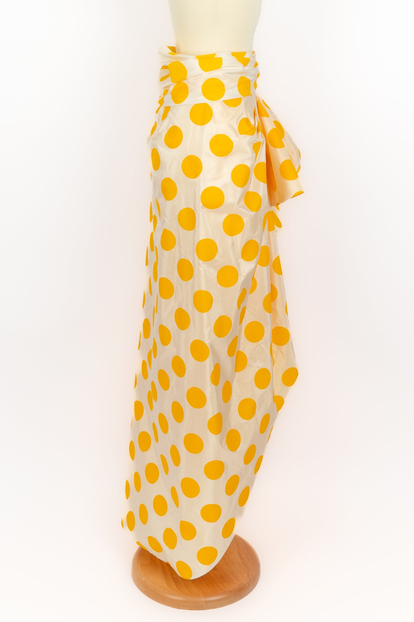 Jupe Nina Ricci Haute Couture 1990's