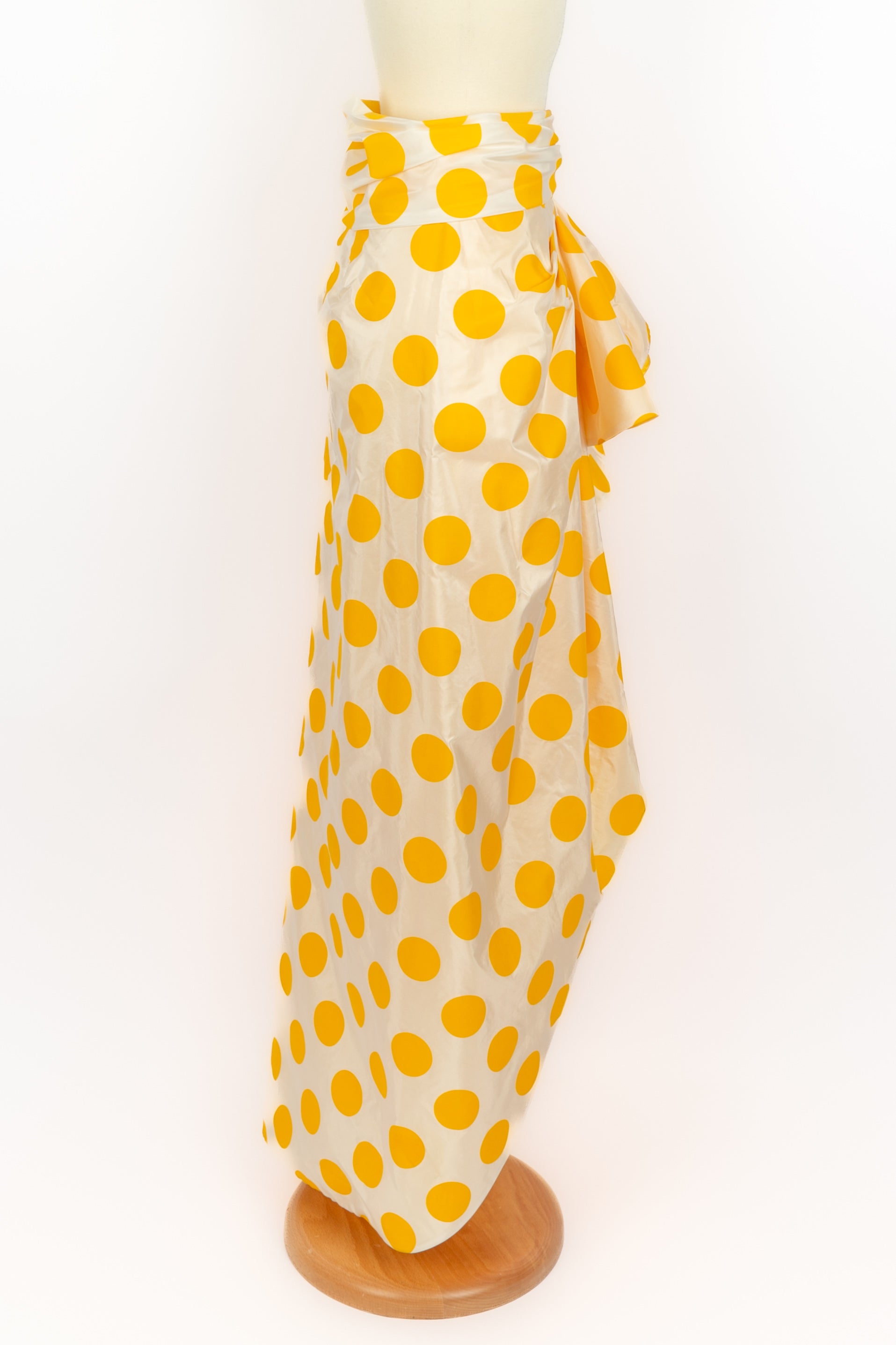 Jupe Nina Ricci Haute Couture 1990's