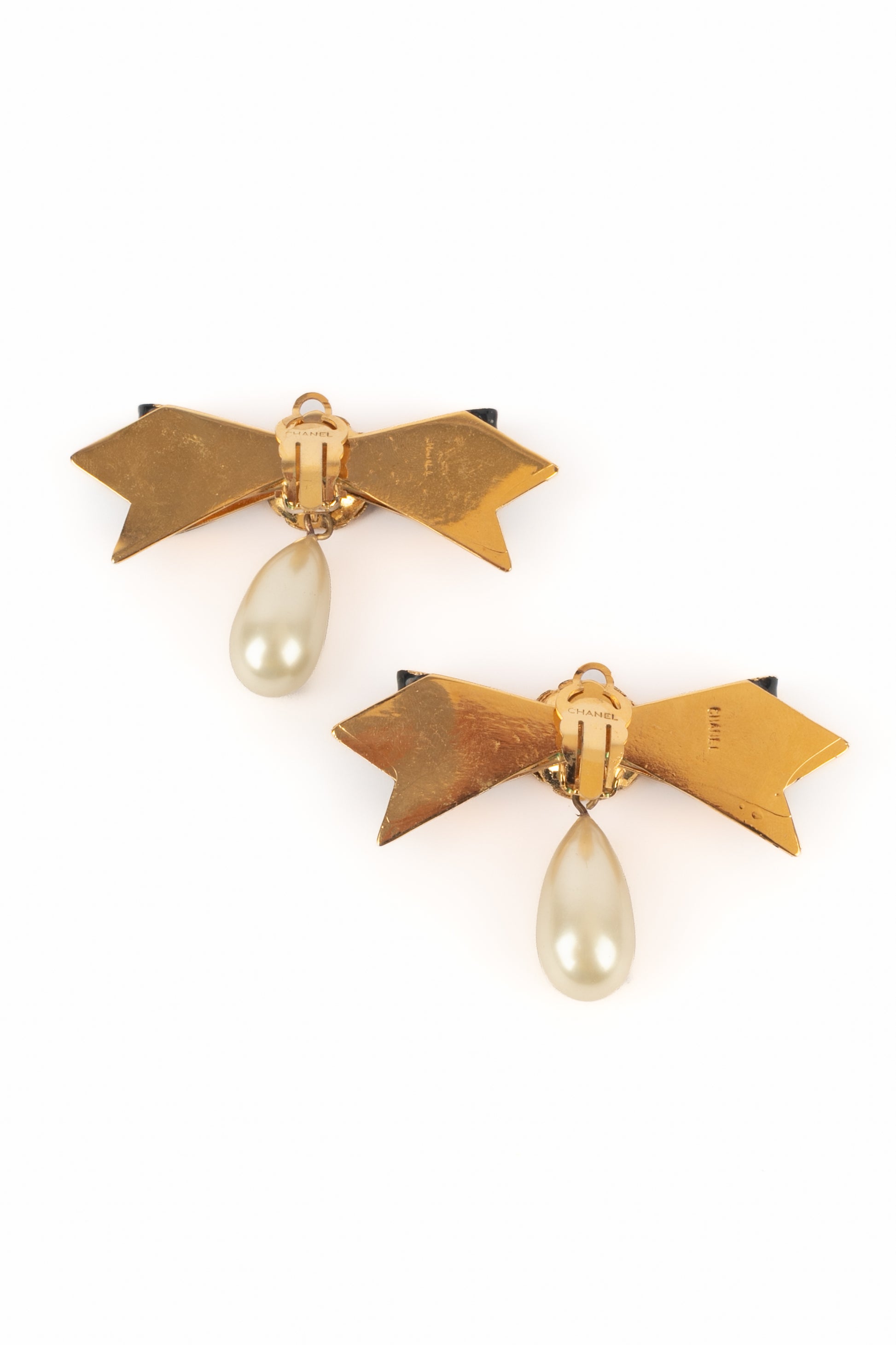 Boucles d'oreilles "Noeud" Chanel 1980's