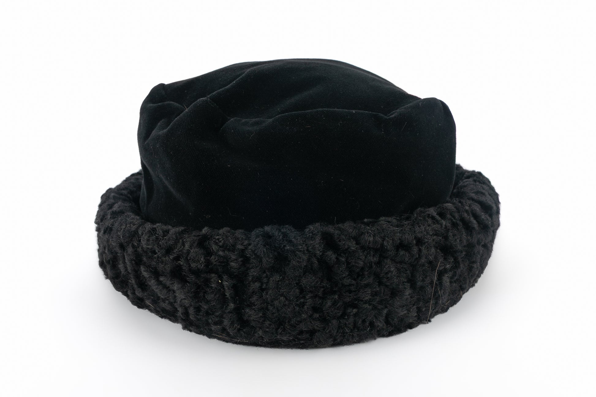 Chapeau toque en fourrure