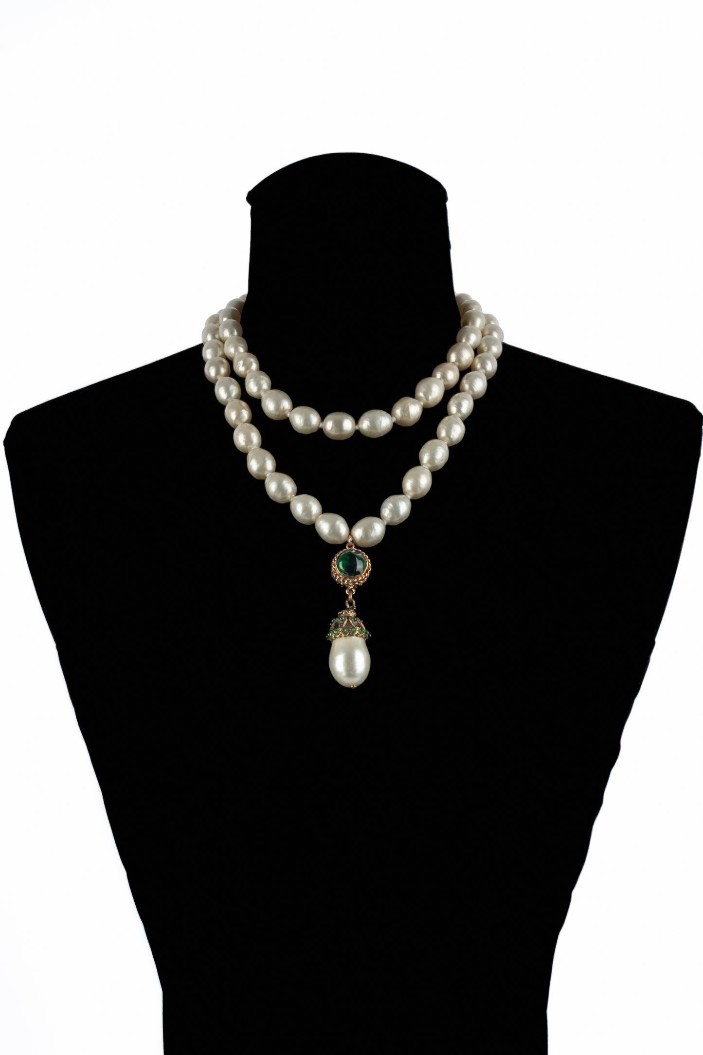 Collier de perles Chanel 1980's