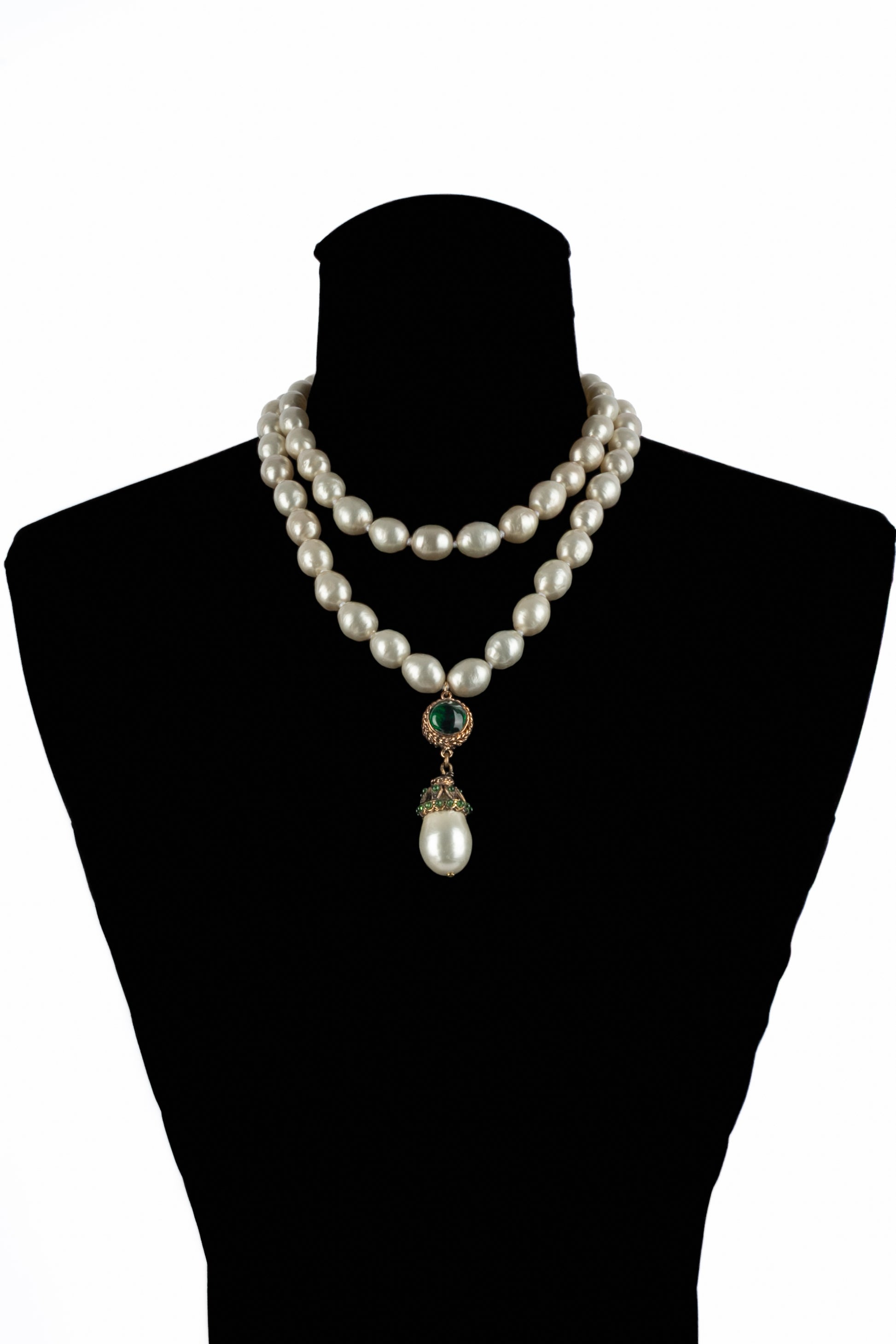 Collier de perles Chanel 1980's
