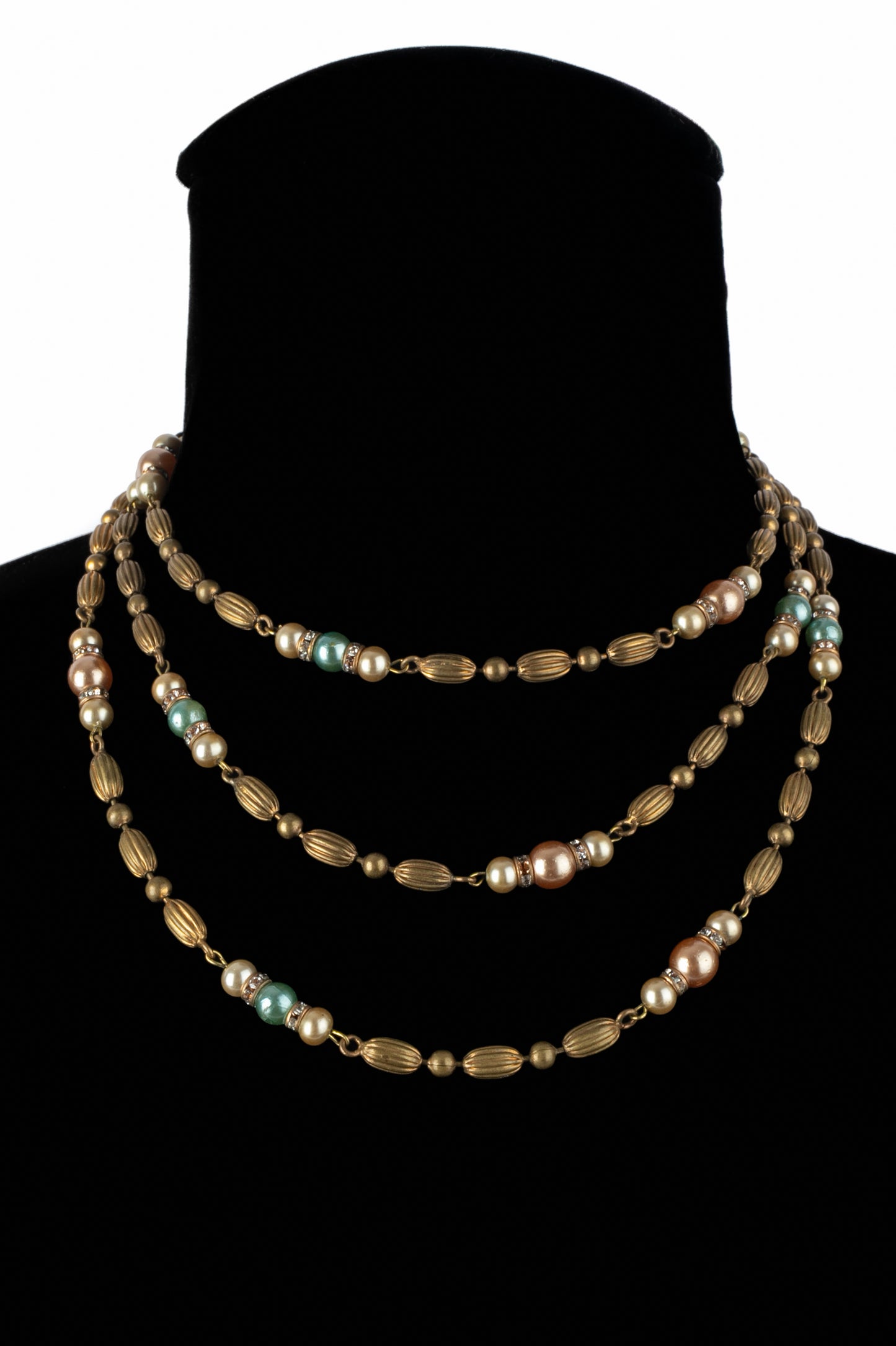 Collier de perles Chanel 1960's
