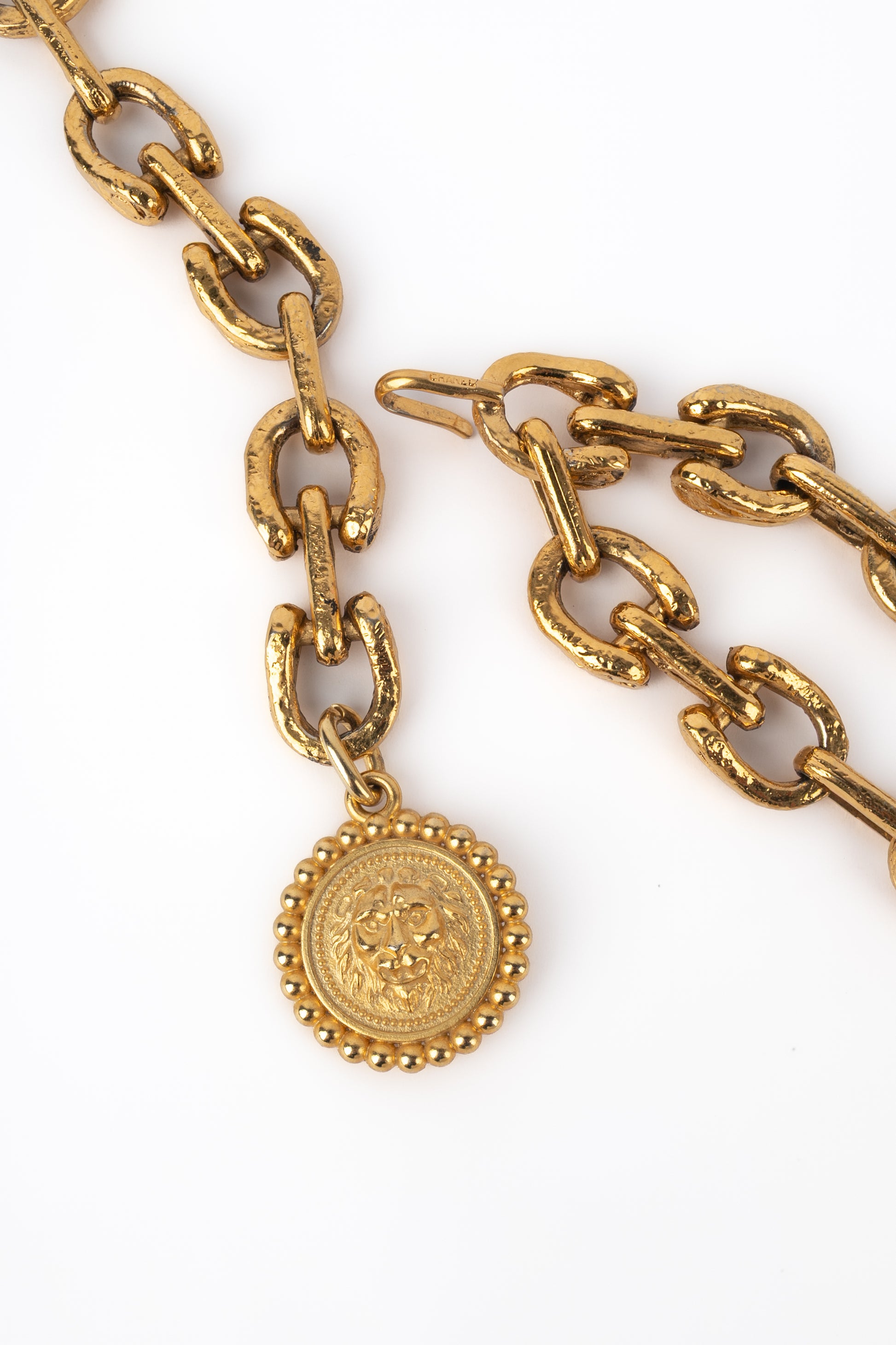 Ceinture "tête de lion" Chanel 