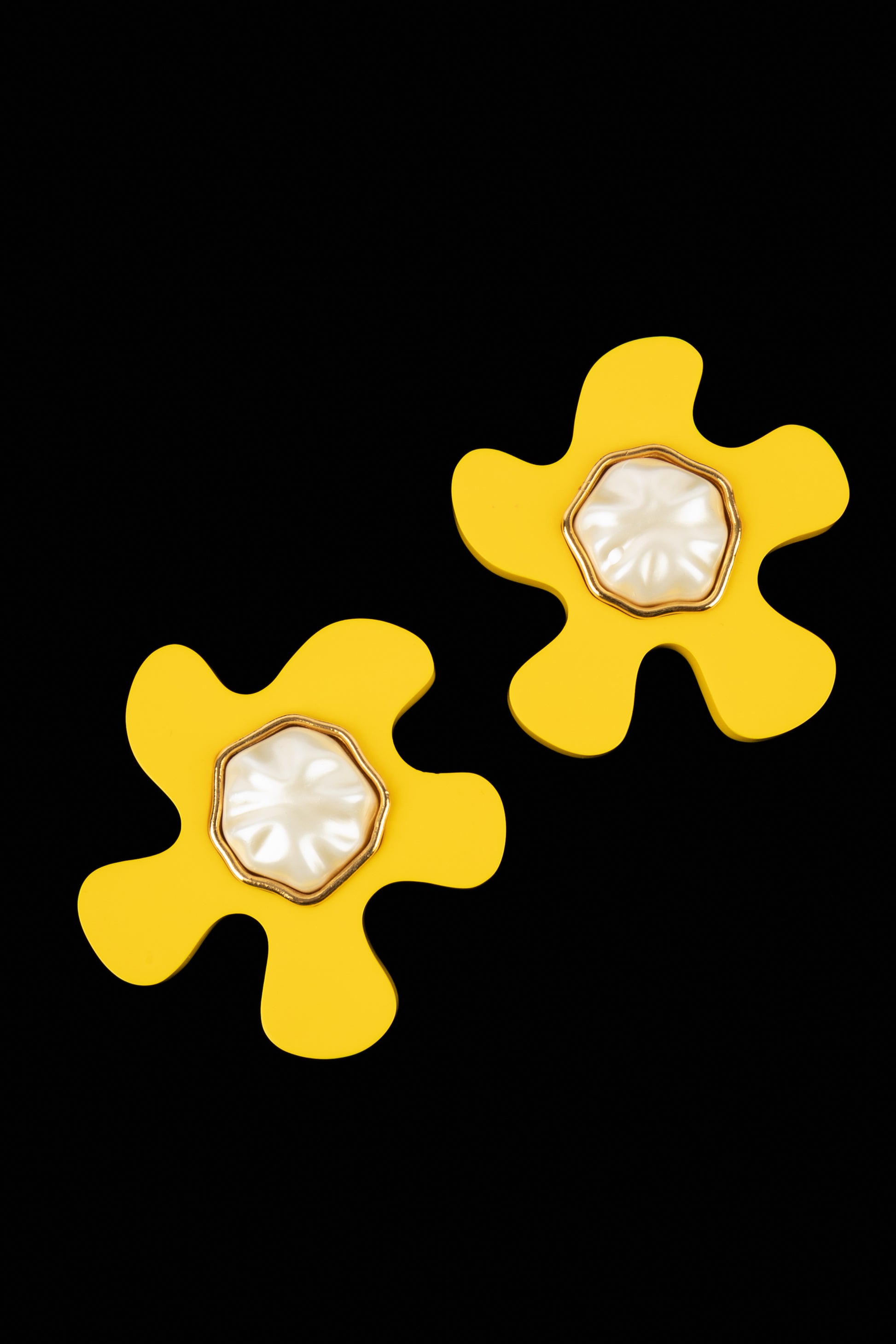 Boucles d'oreilles "Fleur" Chanel Eté 1991