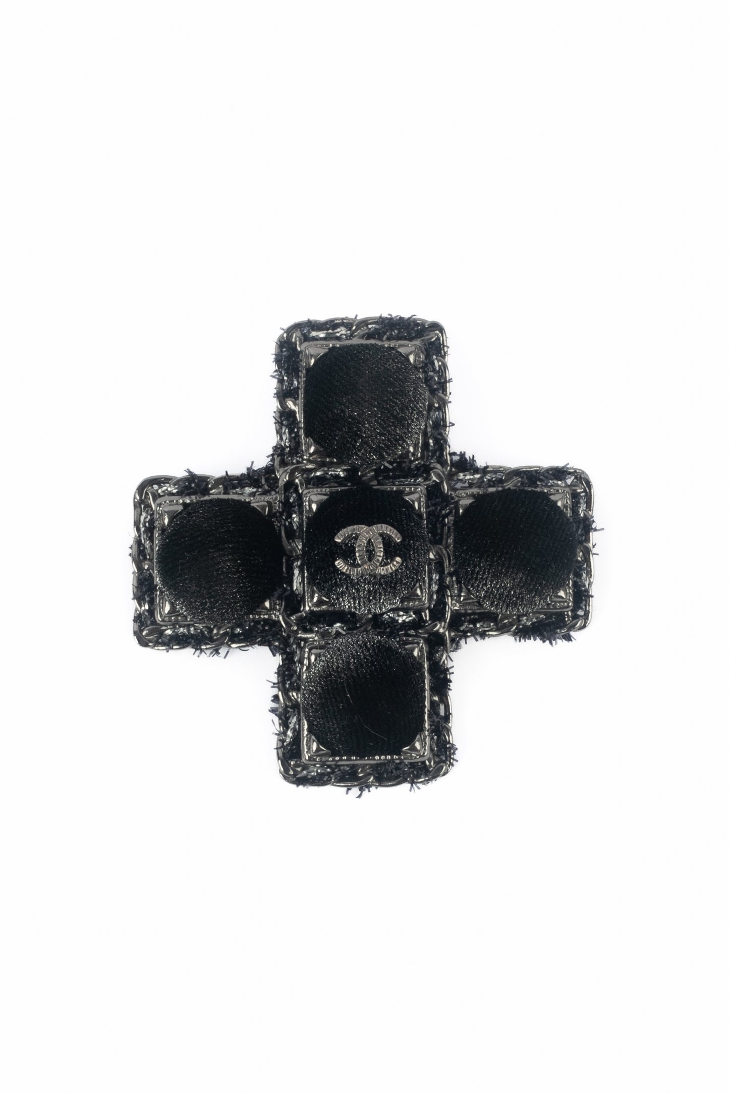 Broche croix Chanel 2013