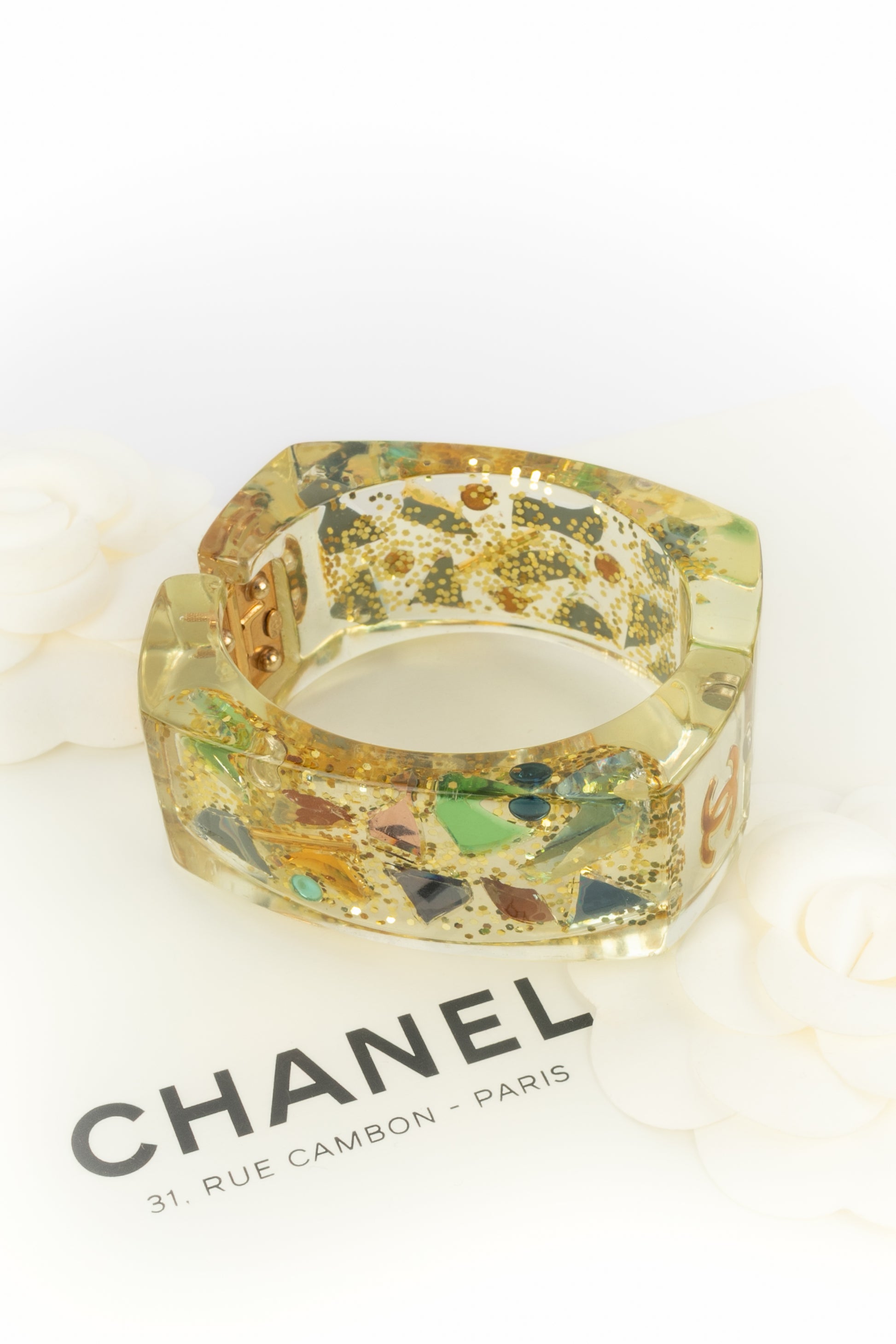 Bracelet en lucite Chanel Printemps 2003