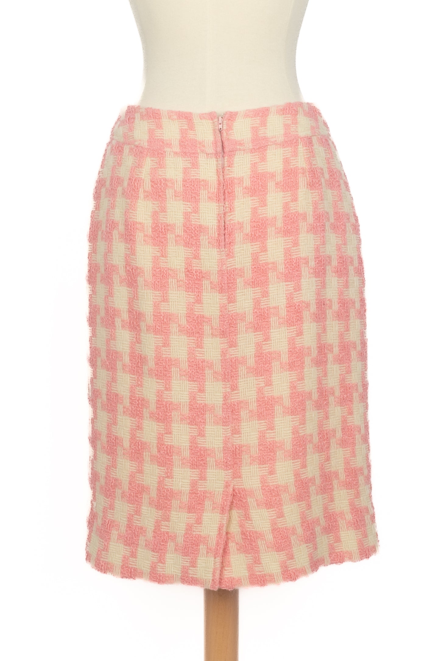 Tailleur rose Chanel 1990's