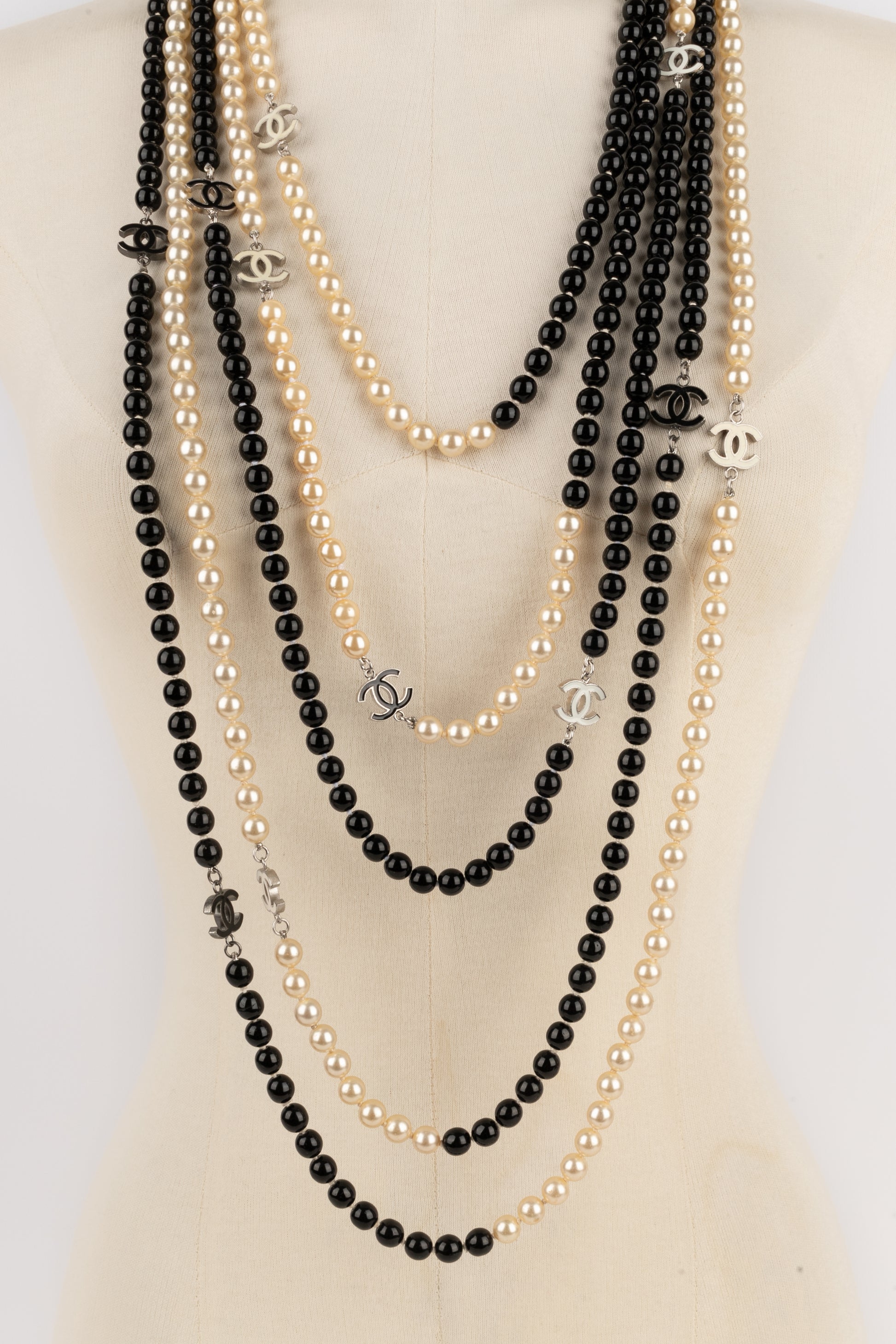 Collier de perles Chanel 2005