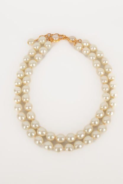 Collier de perles Chanel