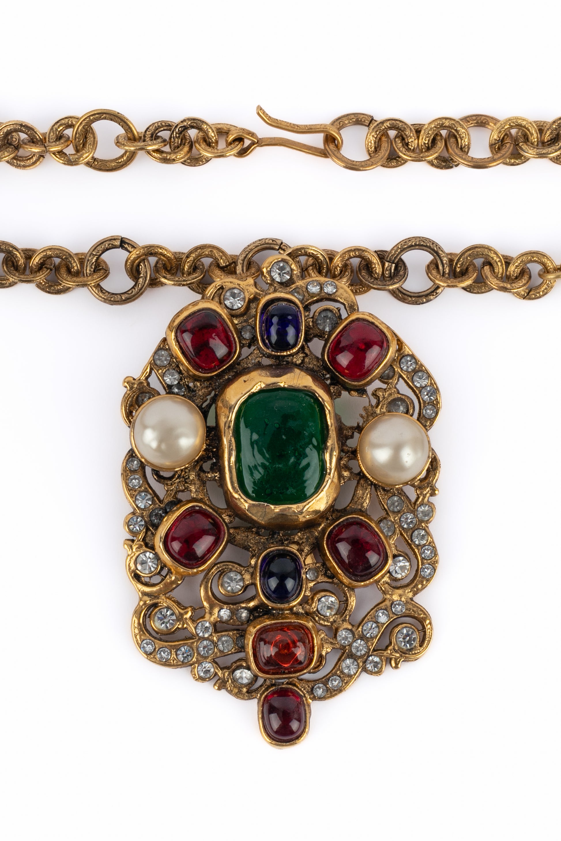 Collier pendentif byzantin Chanel 1984