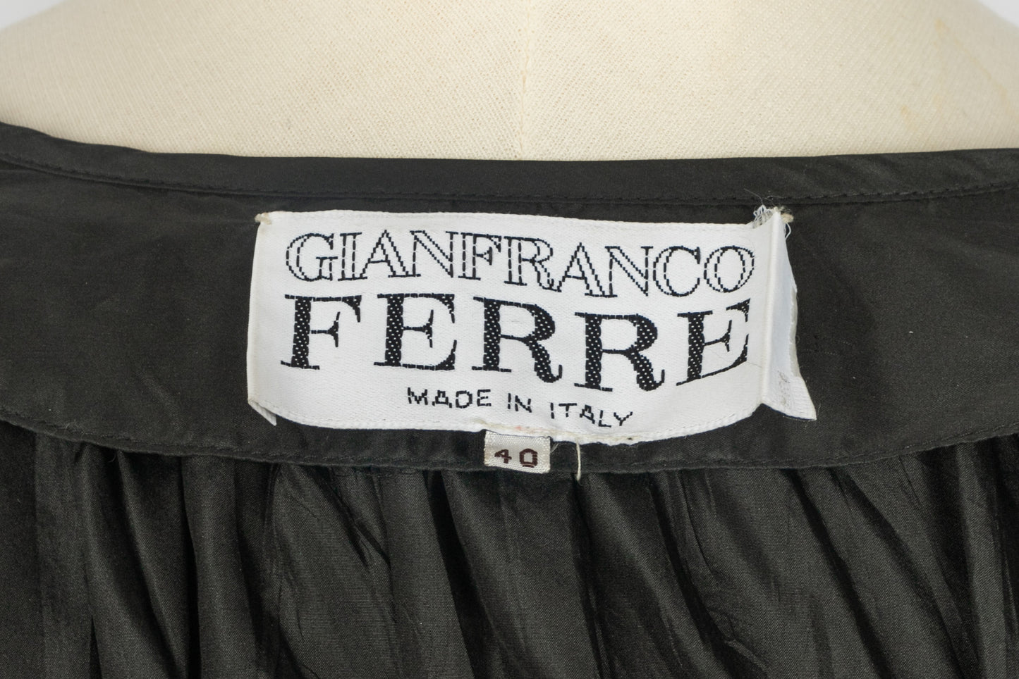 Ensemble Gianfranco Ferré 1990's