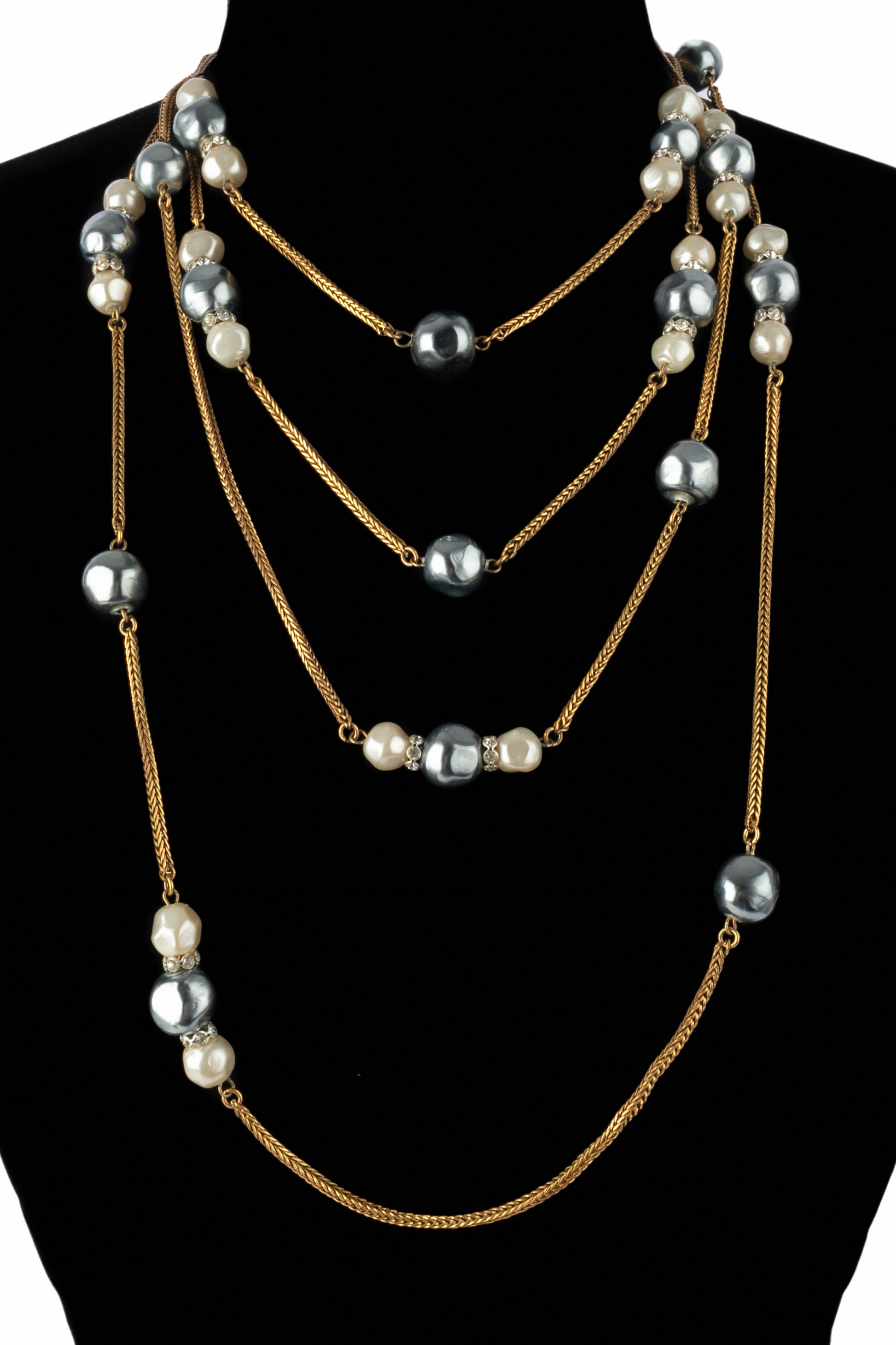 Collier sautoir de perles Chanel