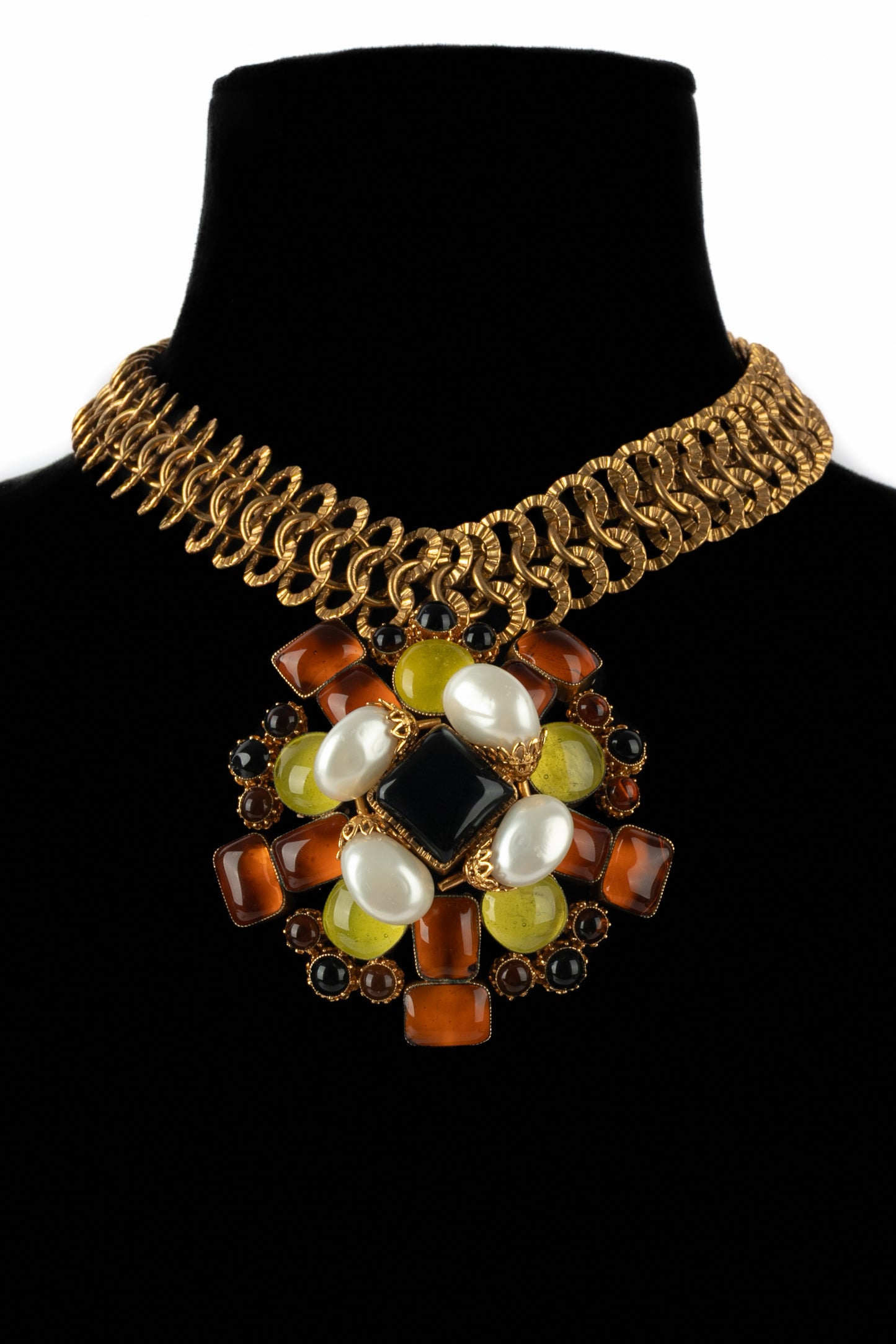 Collier pendentif Chanel 1990's