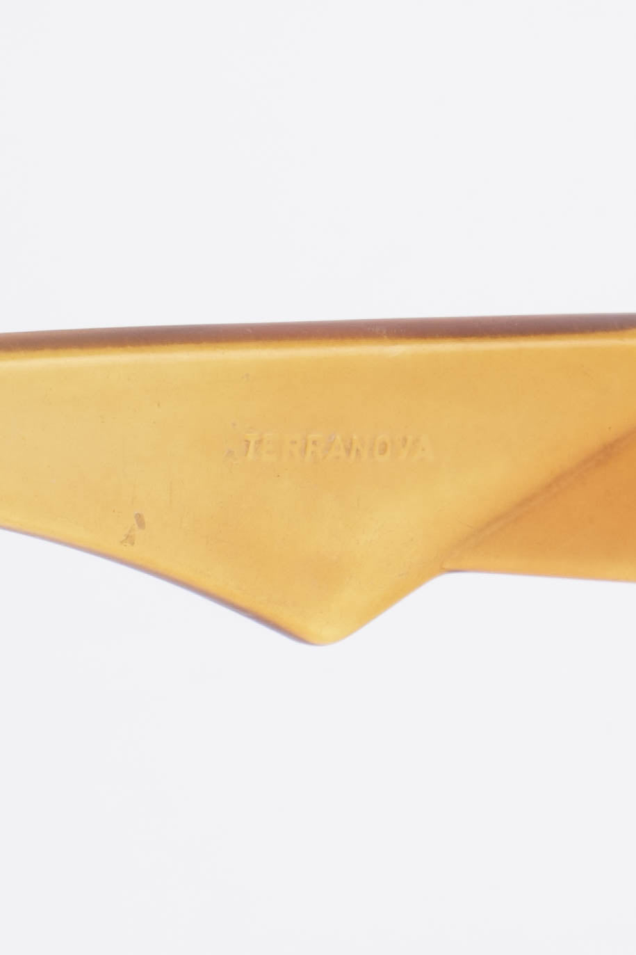 Lunettes de soleil en bakelite orange 