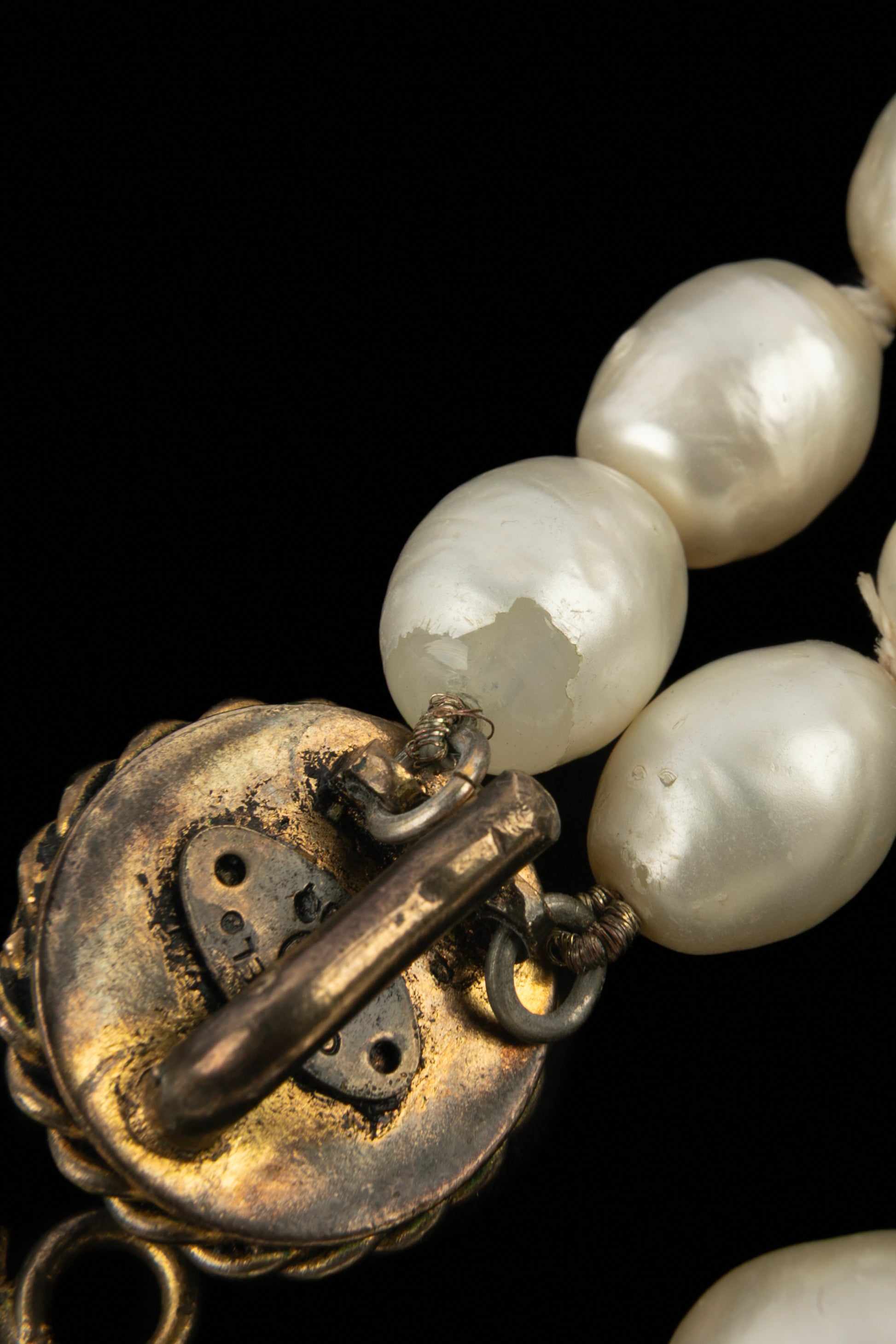 Collier de perles Chanel 1980's