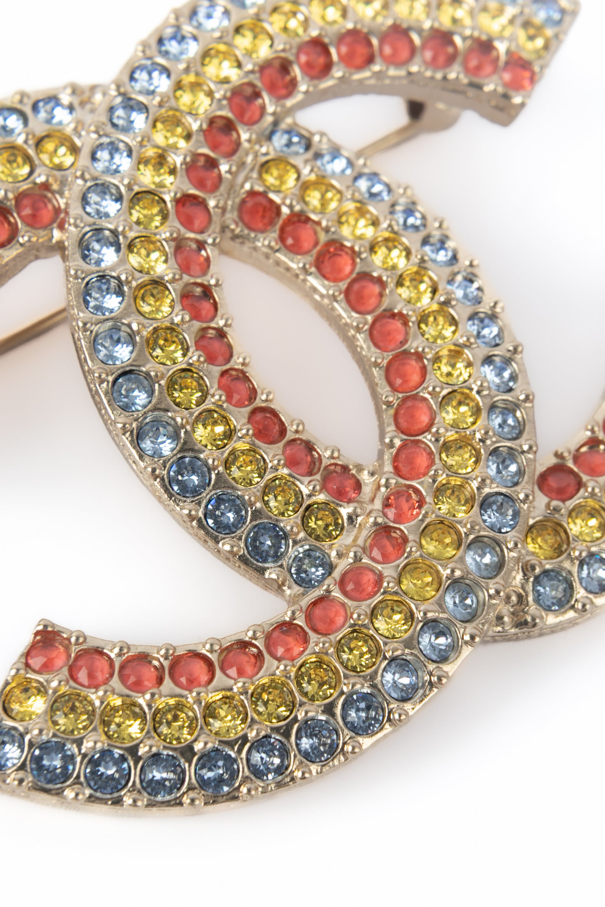 Broche cc Chanel 2022