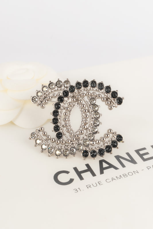 Broche cc Chanel