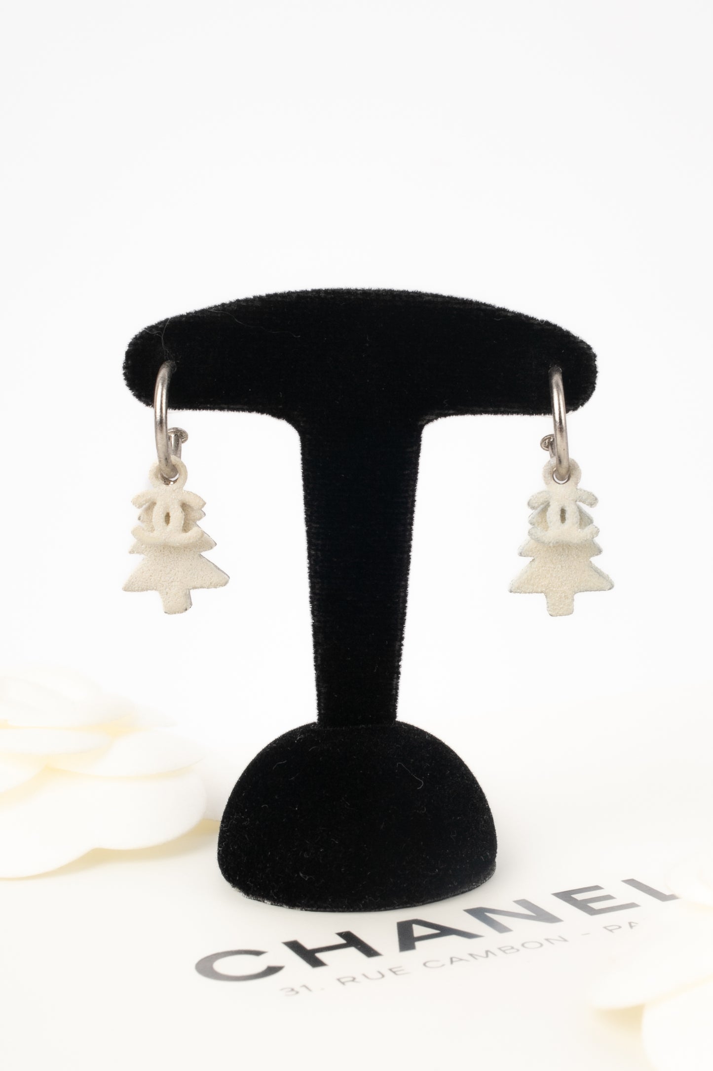 Boucles d'oreilles Chanel neige