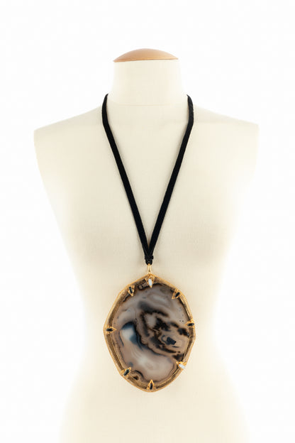 Rare collier pendentif