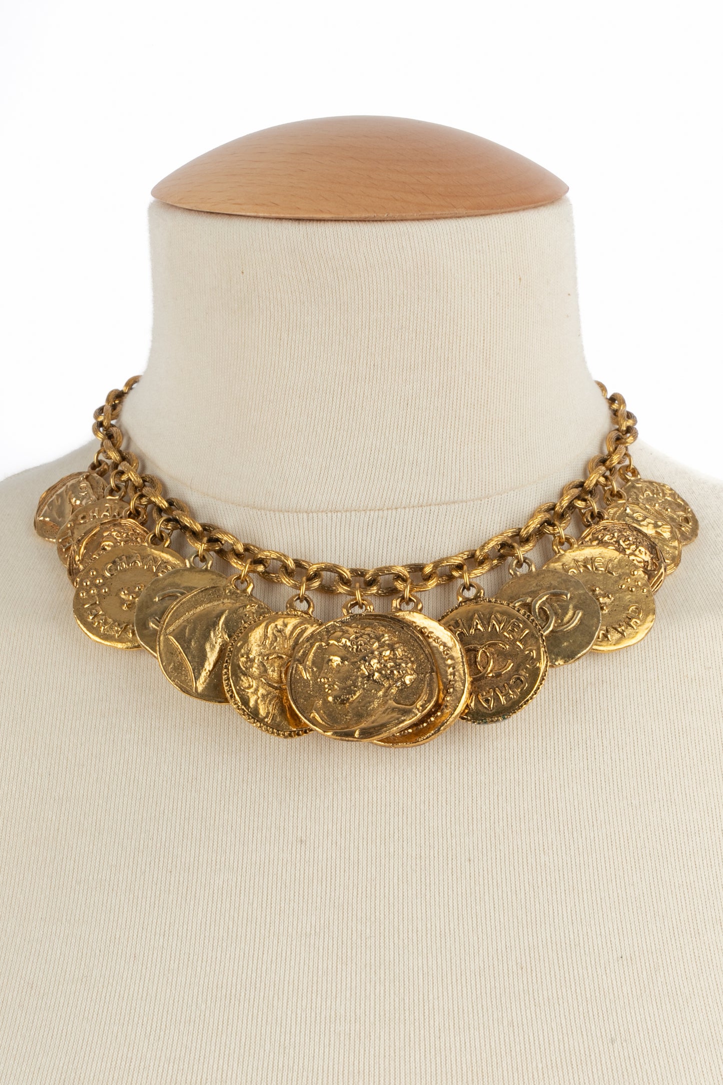 Collier doré Chanel 1985-1990