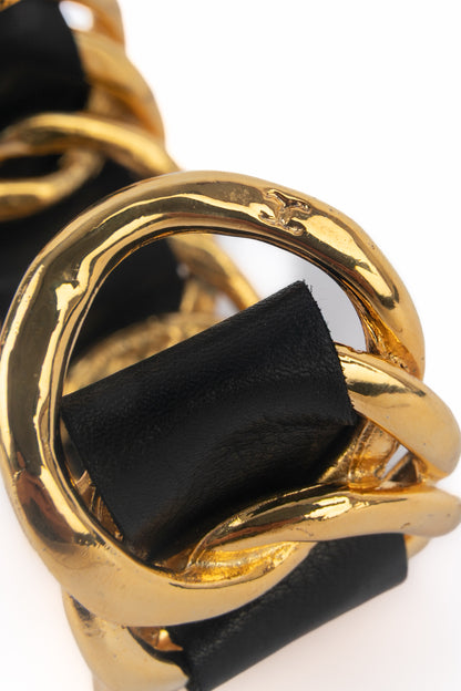 Bracelet en cuir Chanel 