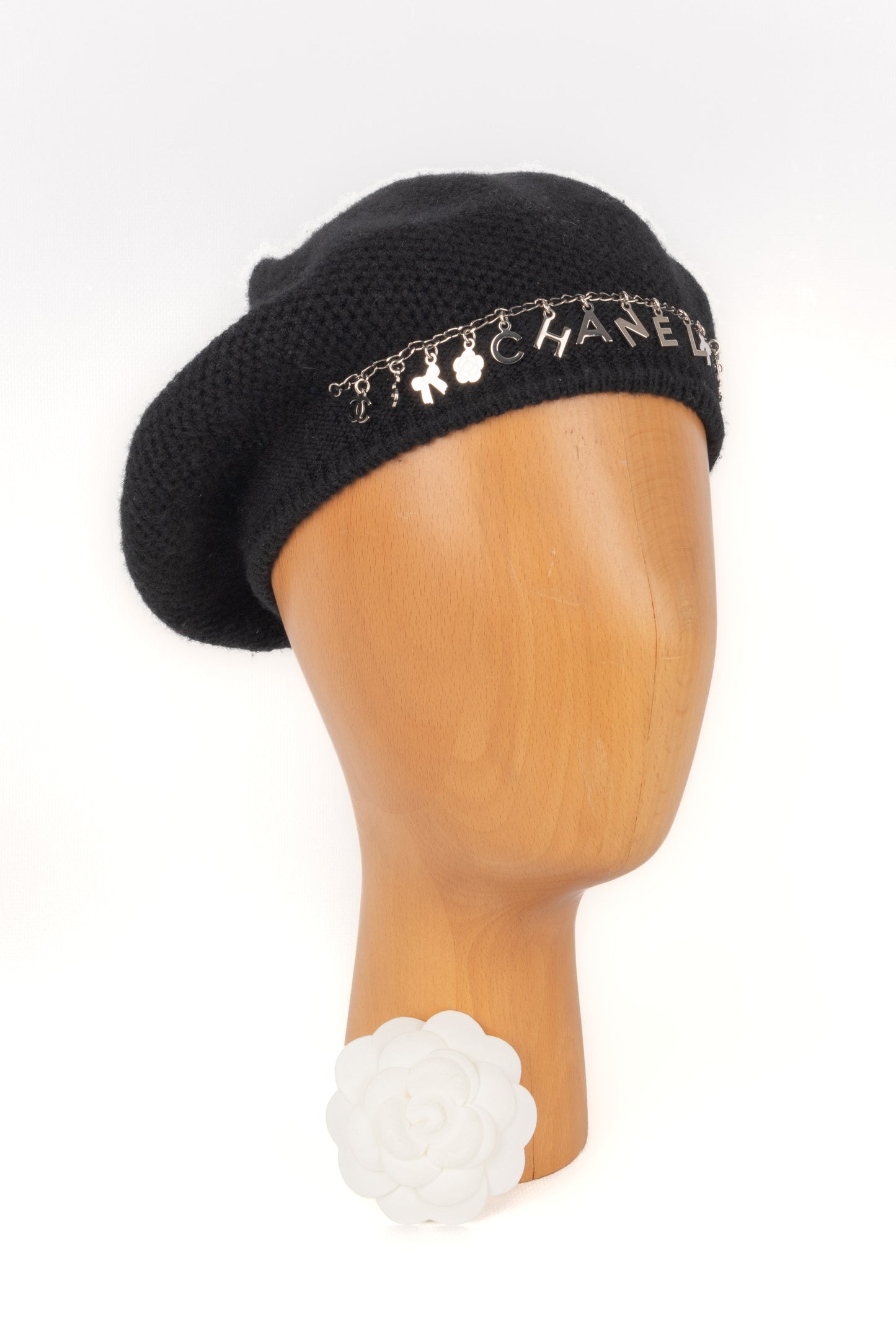 Chapeau façon beret Chanel