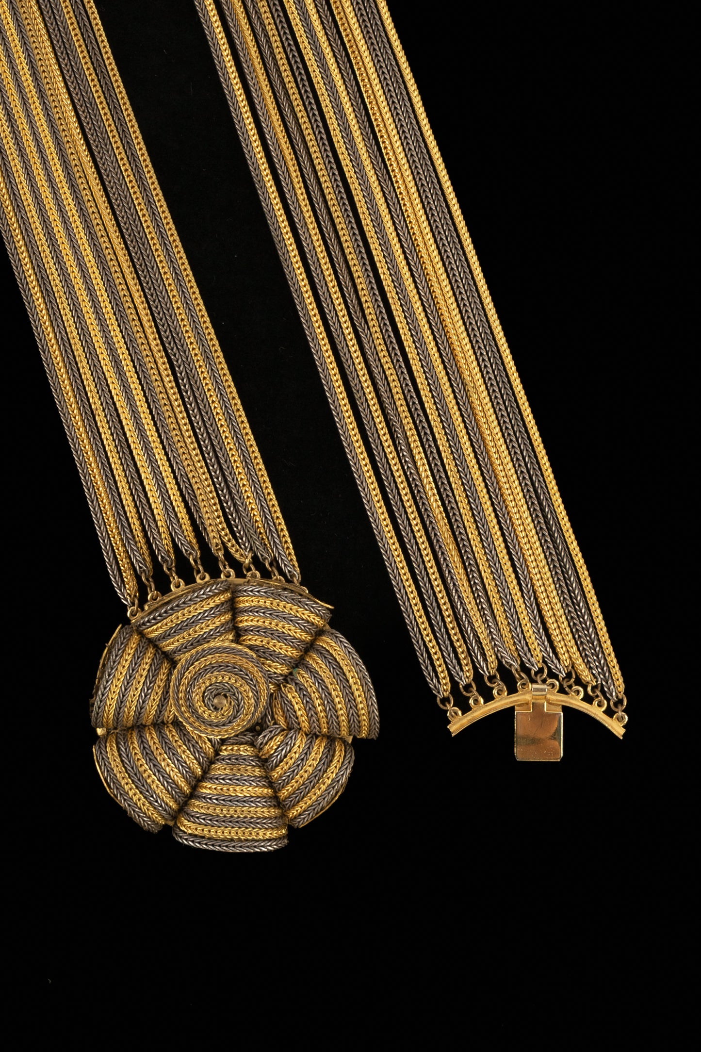 Collier médaillon