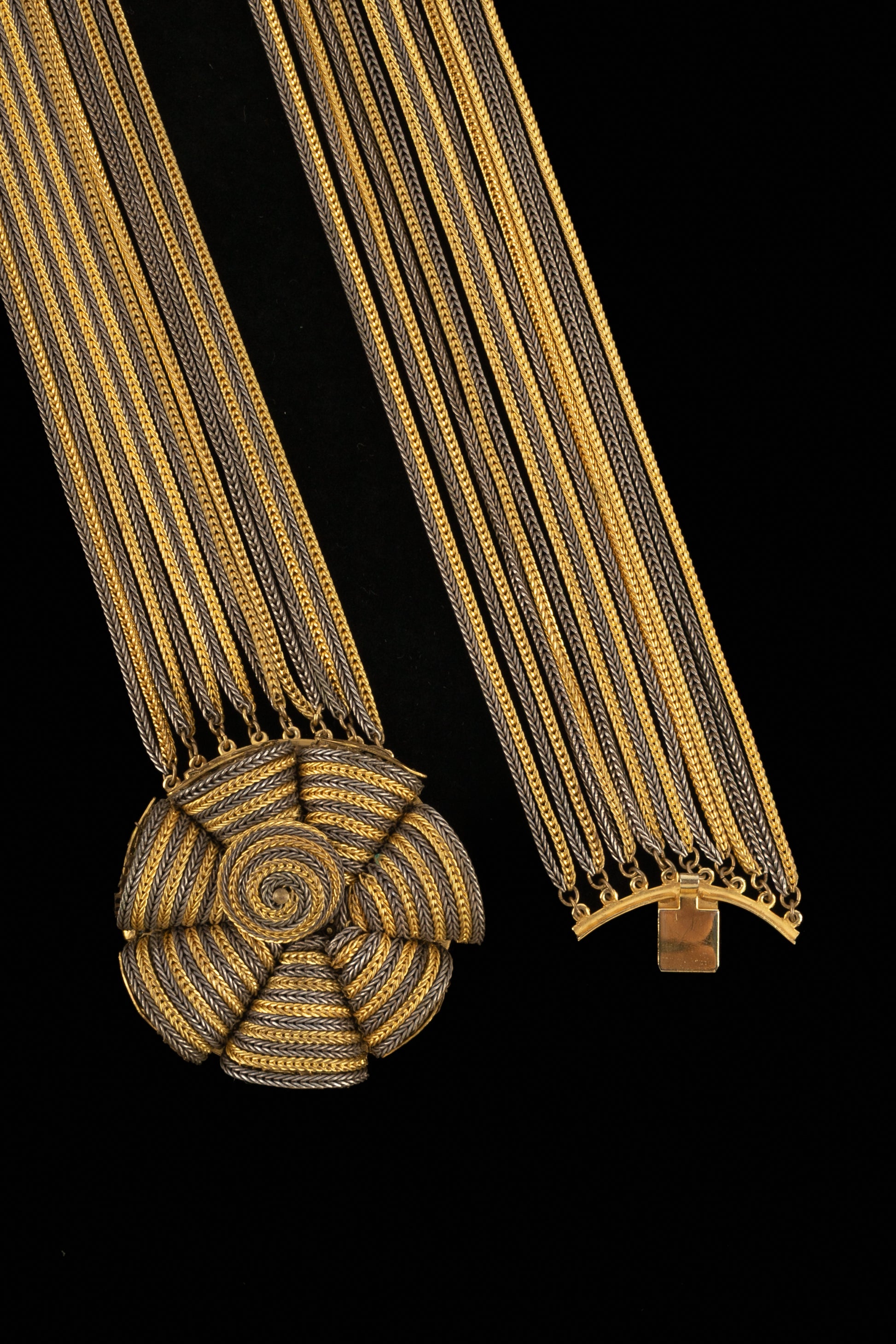 Collier médaillon