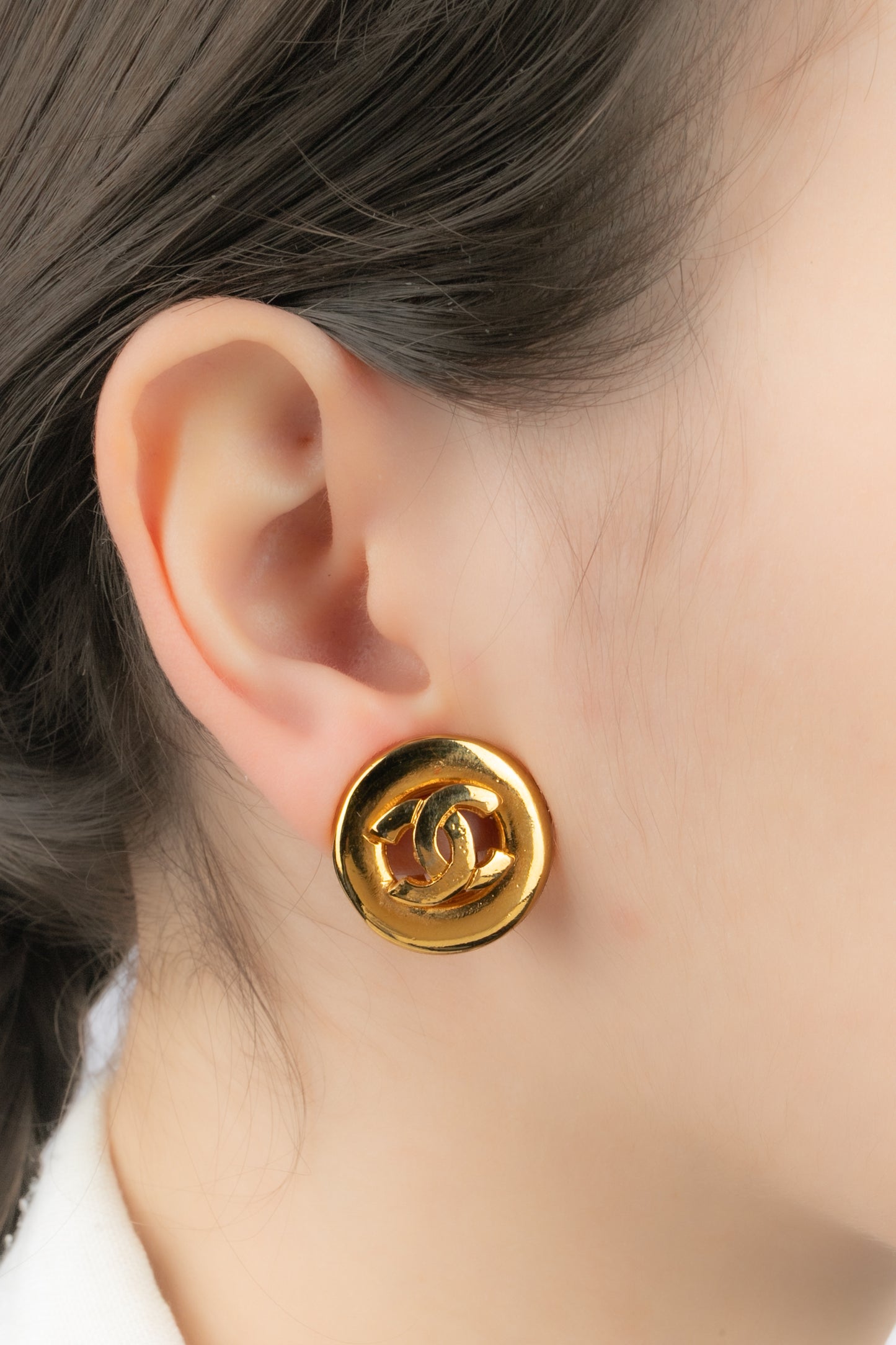 Boucles d'oreilles cc Chanel 1980's