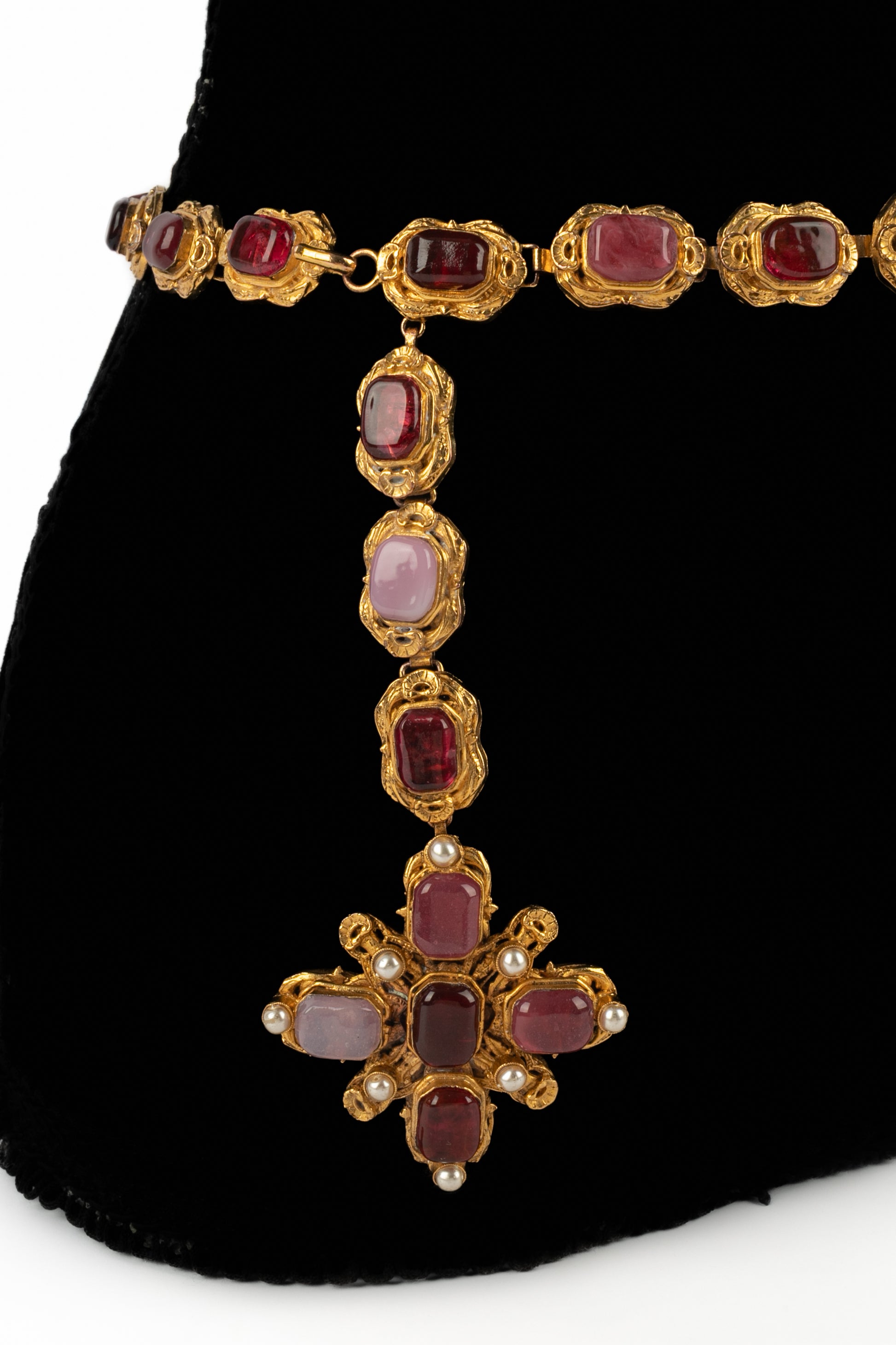 Collier crois Chanel Haute Couture