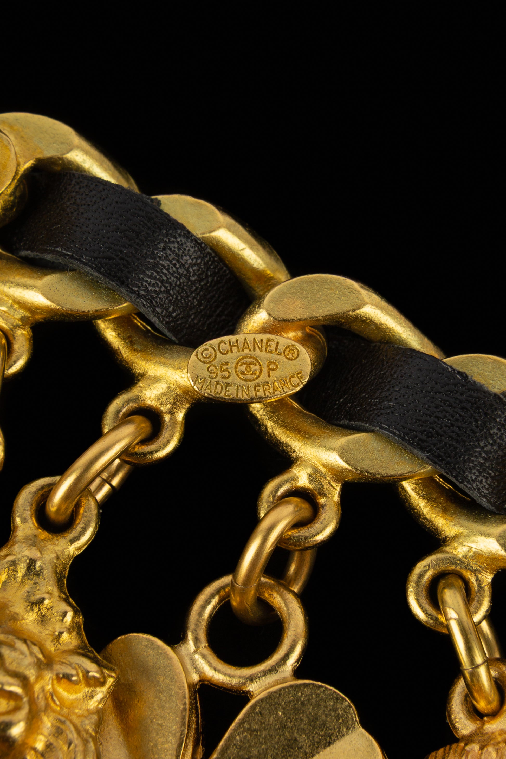 Broche breloques Chanel été 1995