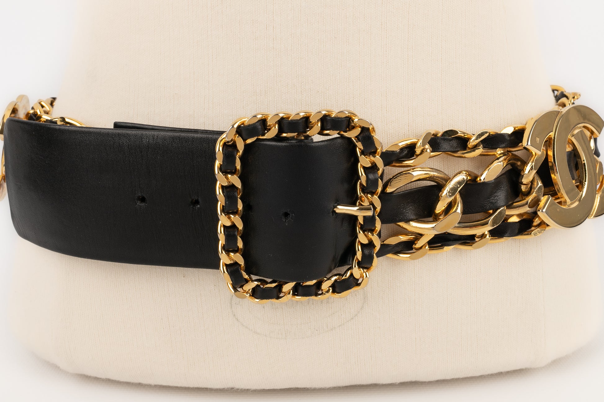 Ceinture en cuir Chanel