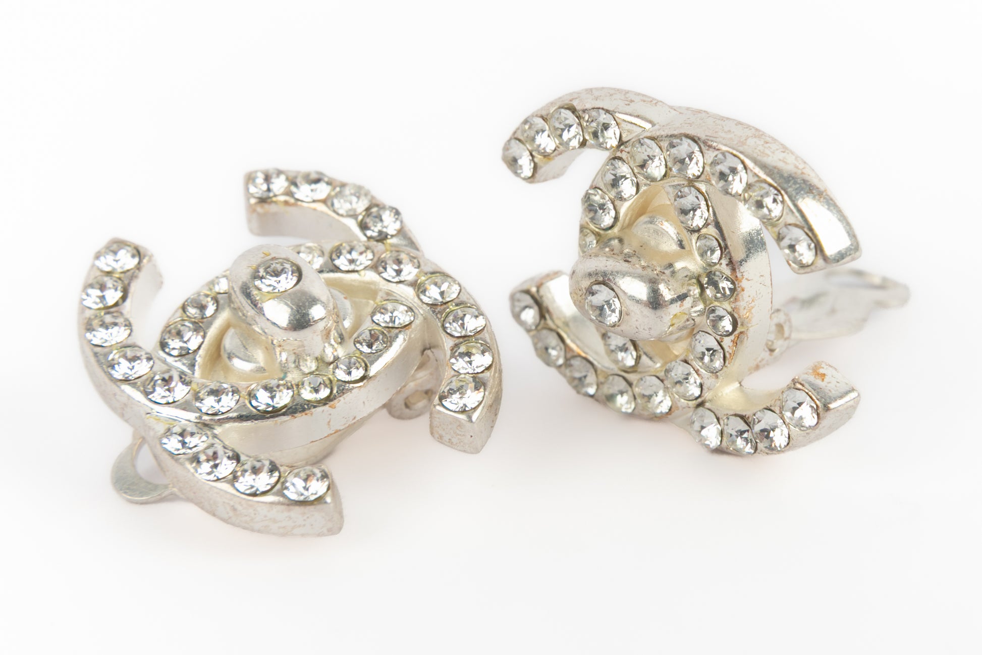 Boucles d'oreilles tourniquet Chanel Hiver 1996