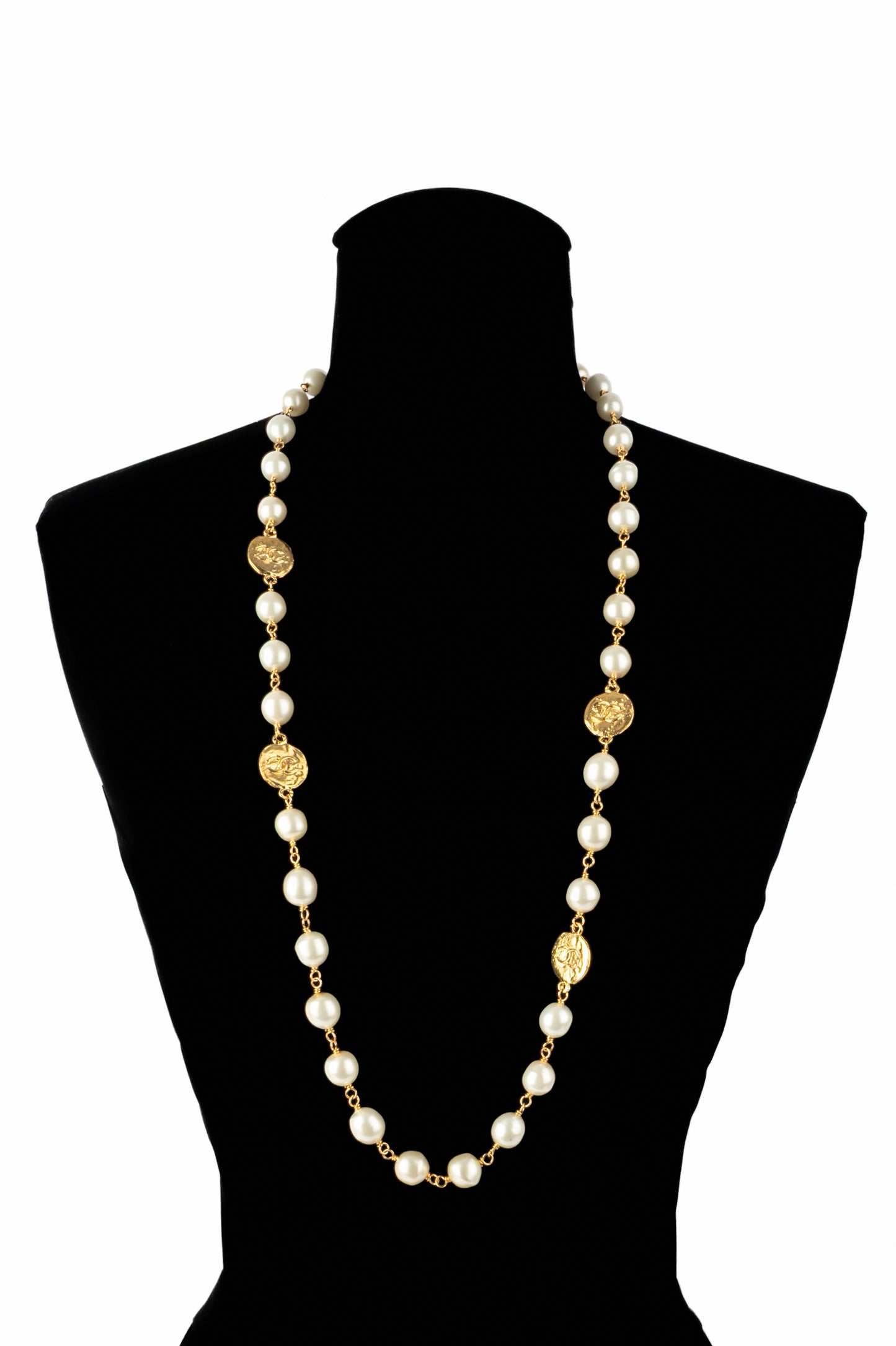 Collier de perles Chanel 