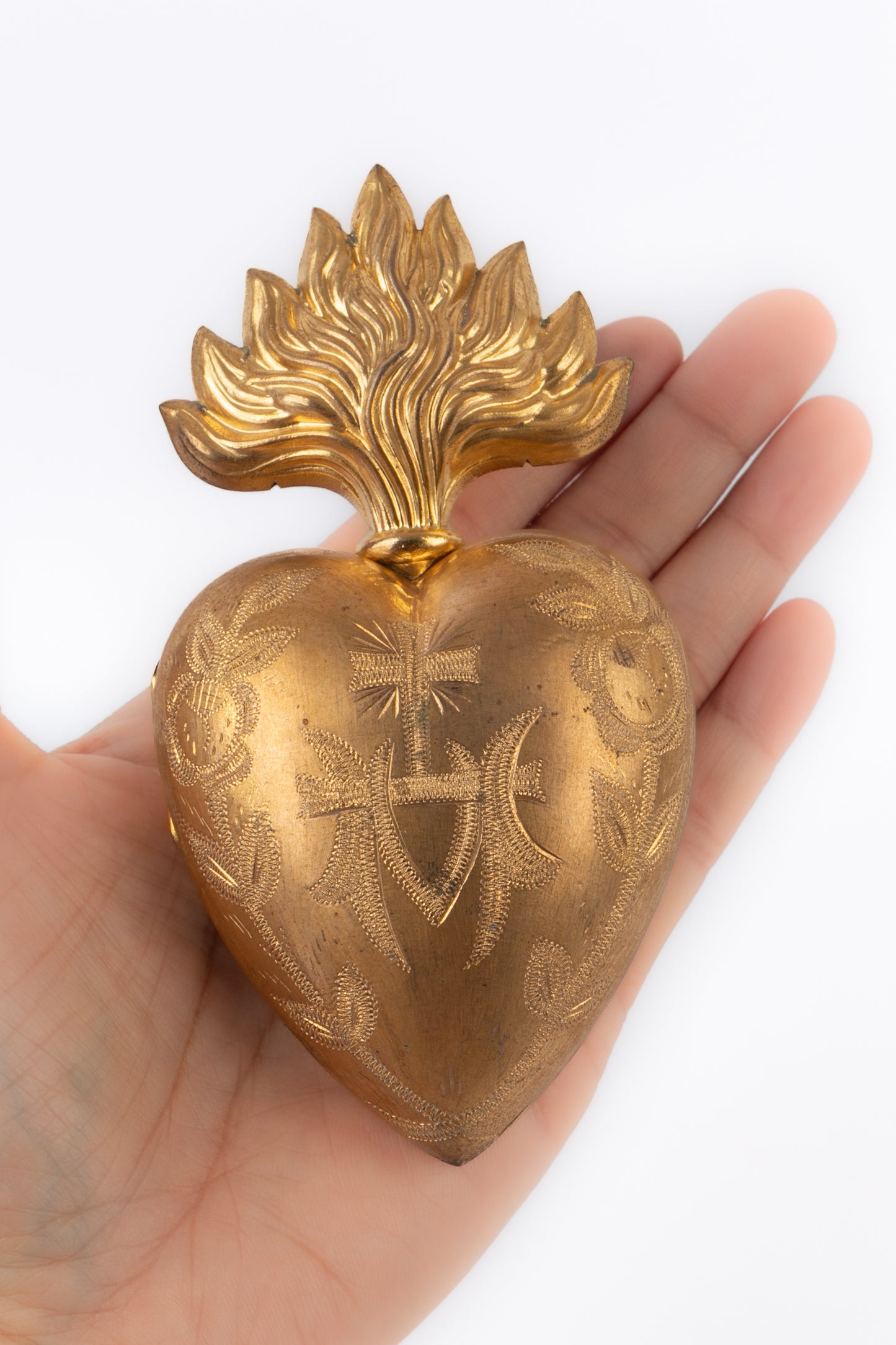 Ex-voto coeur en métal doré 