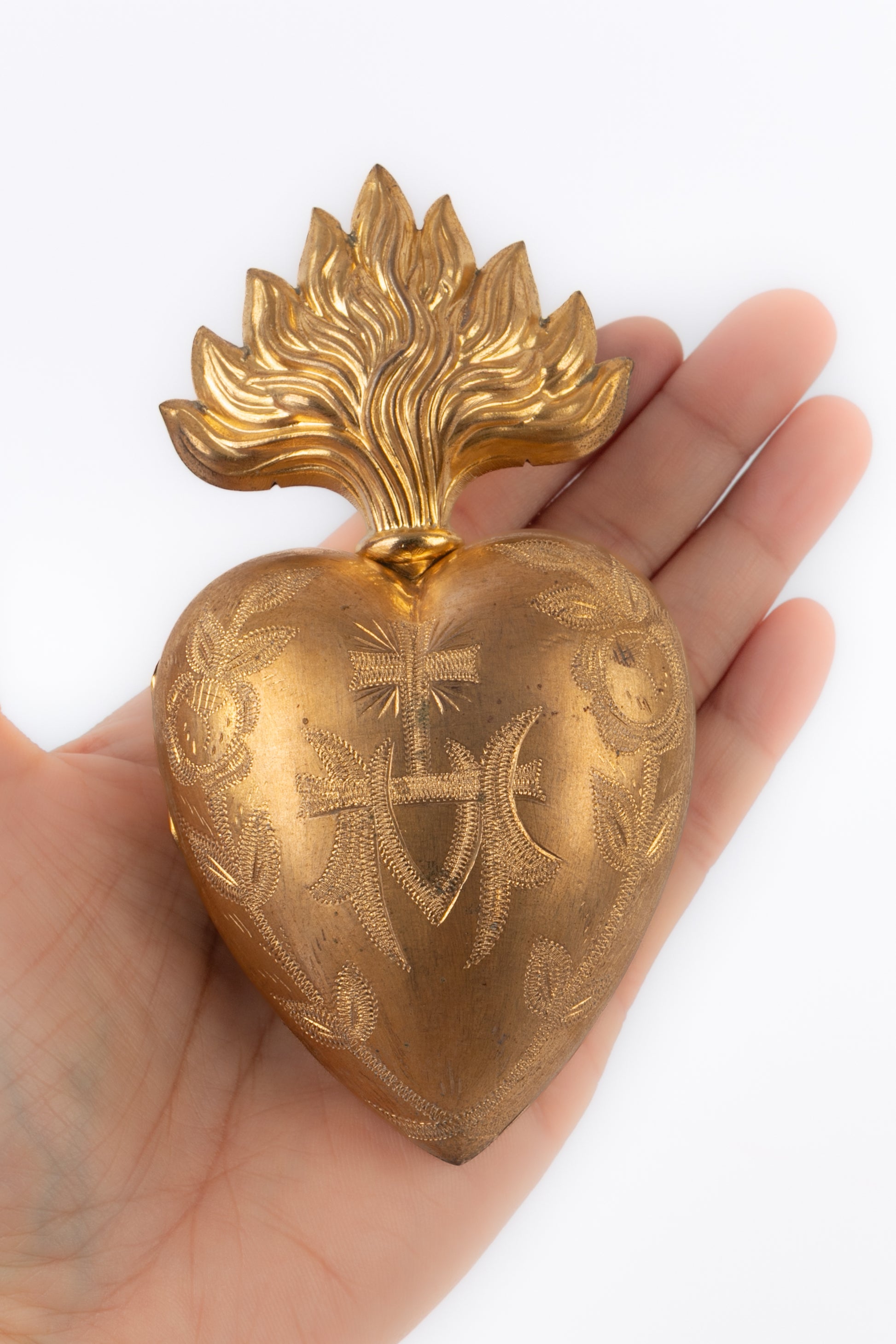 Ex-voto coeur en métal doré 