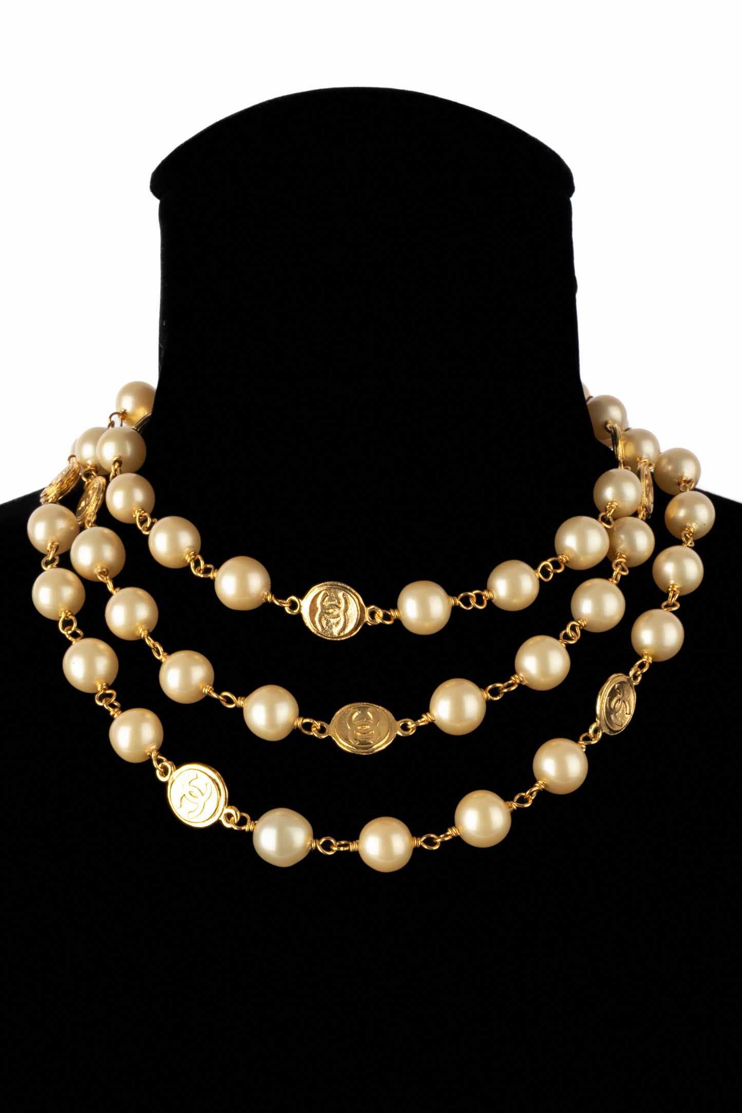 Collier de perles Chanel 
