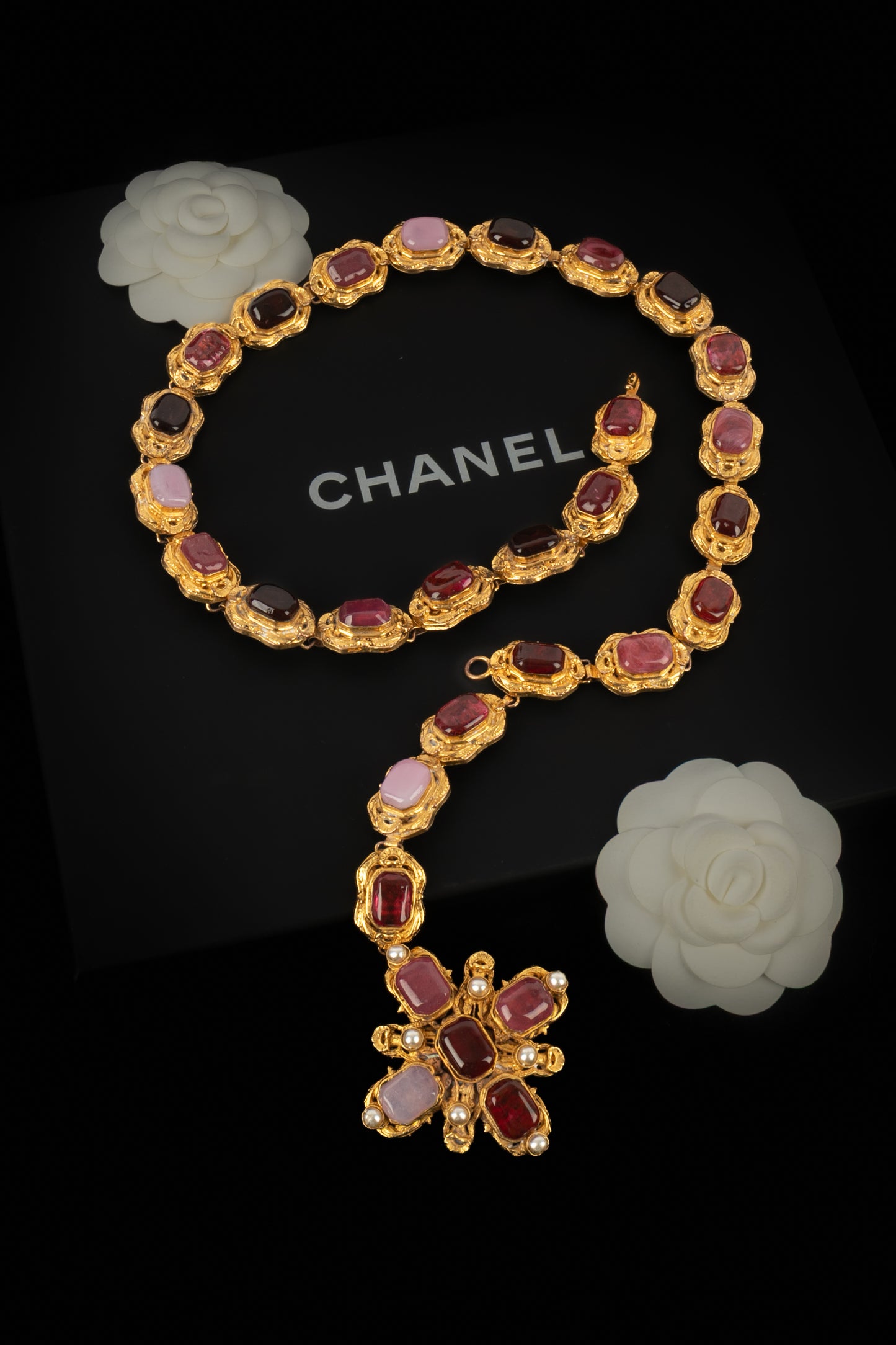 Collier crois Chanel Haute Couture