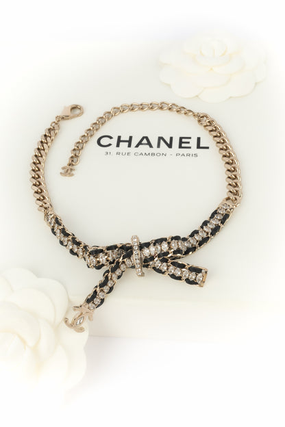 Collier noeud Chanel 2022