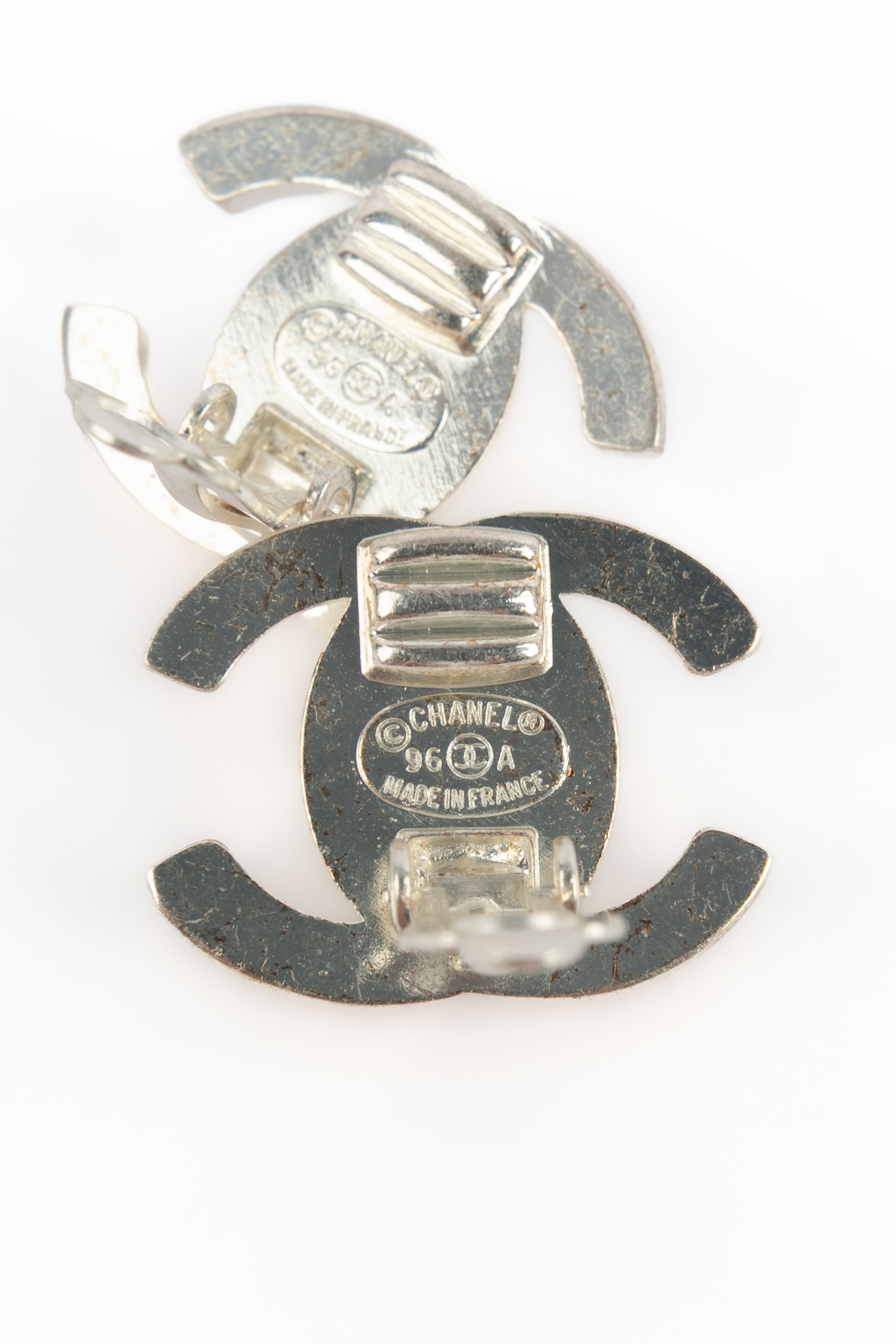 Boucles d'oreilles tourniquet Chanel Hiver 1996