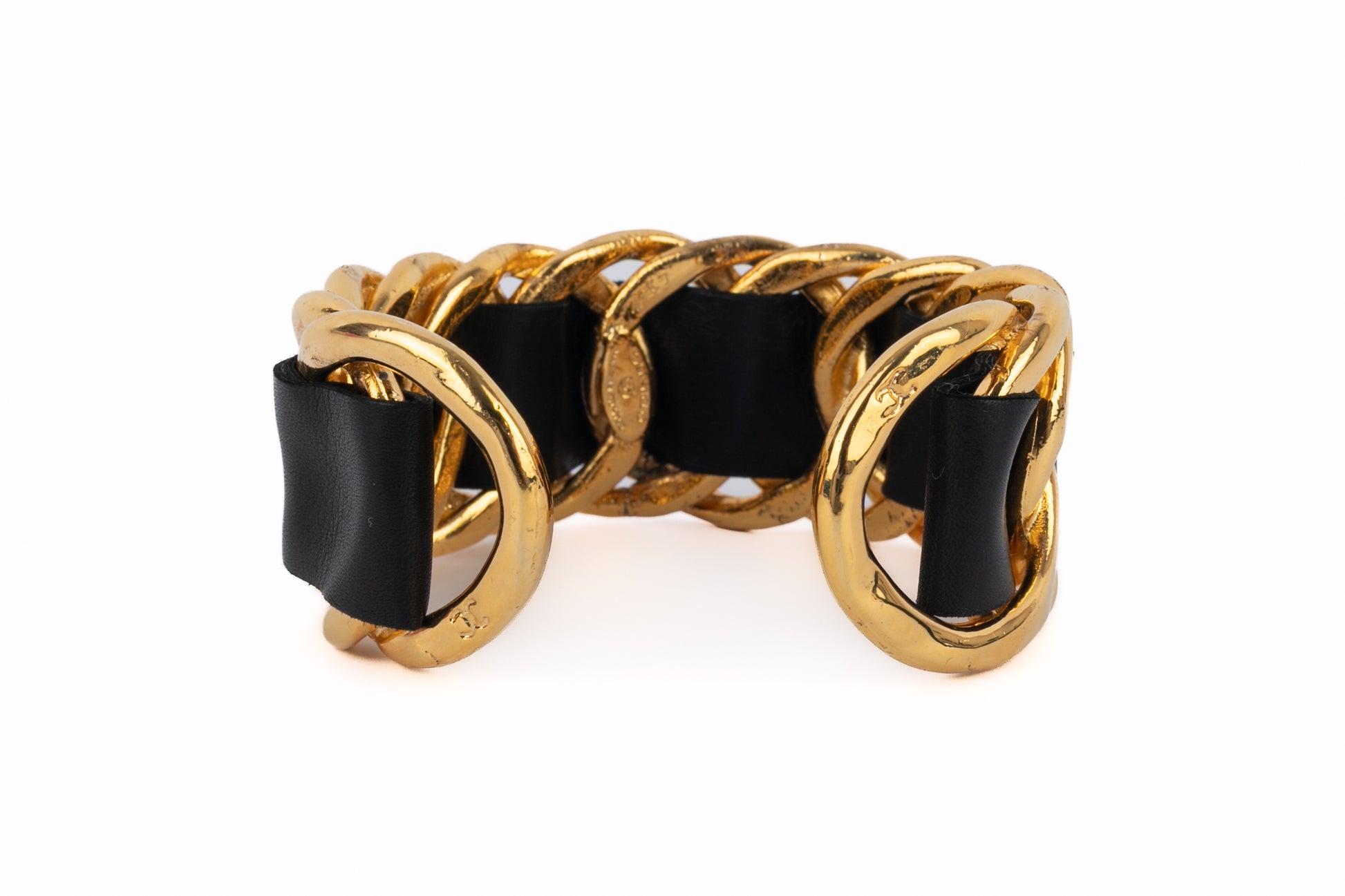 Bracelet en cuir Chanel 